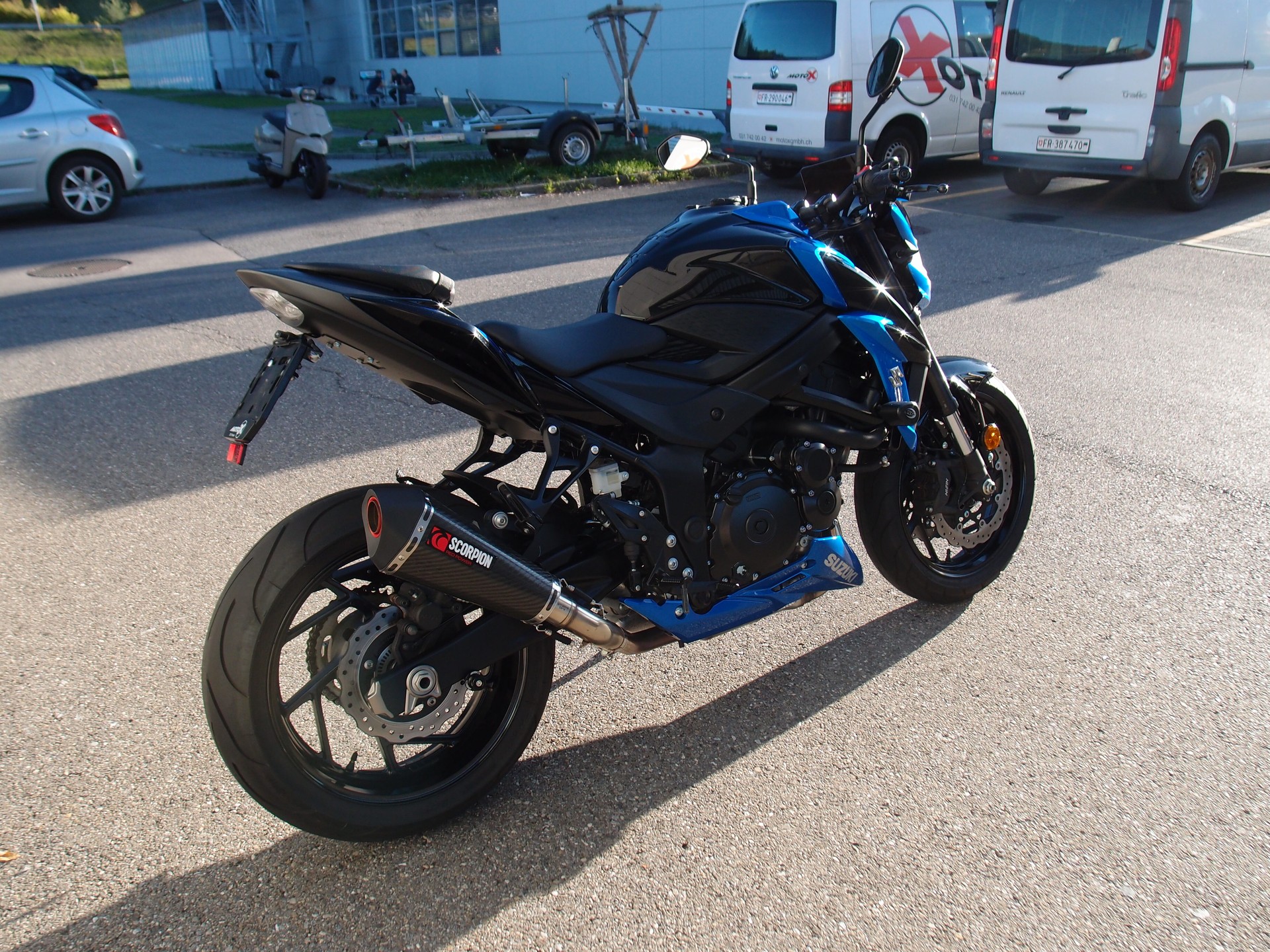 SUZUKI GSX-S 750 ABS-image-2