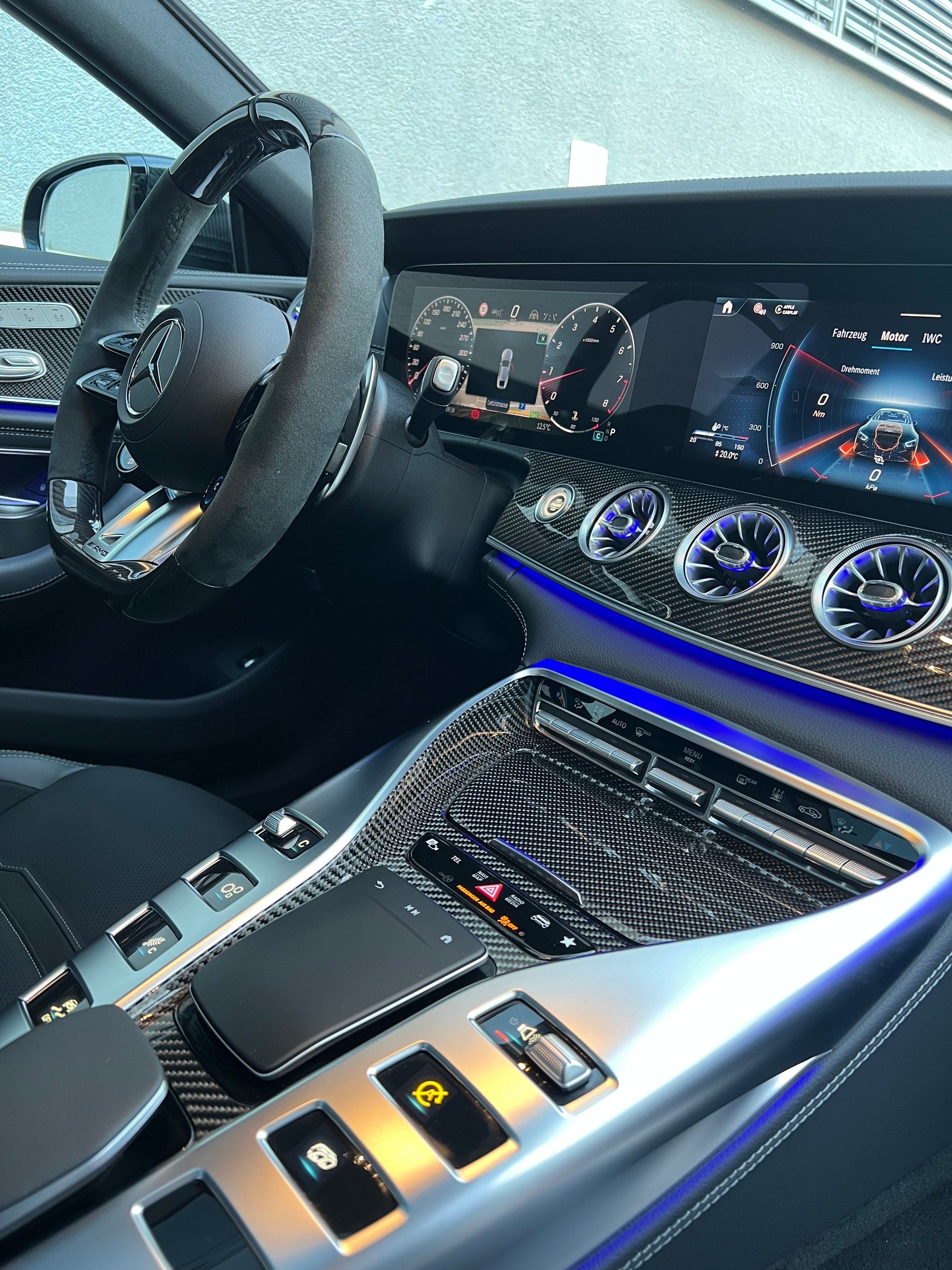MERCEDES-BENZ AMG GT 4 63 S 4Matic+ Speedshift MCT-image-22