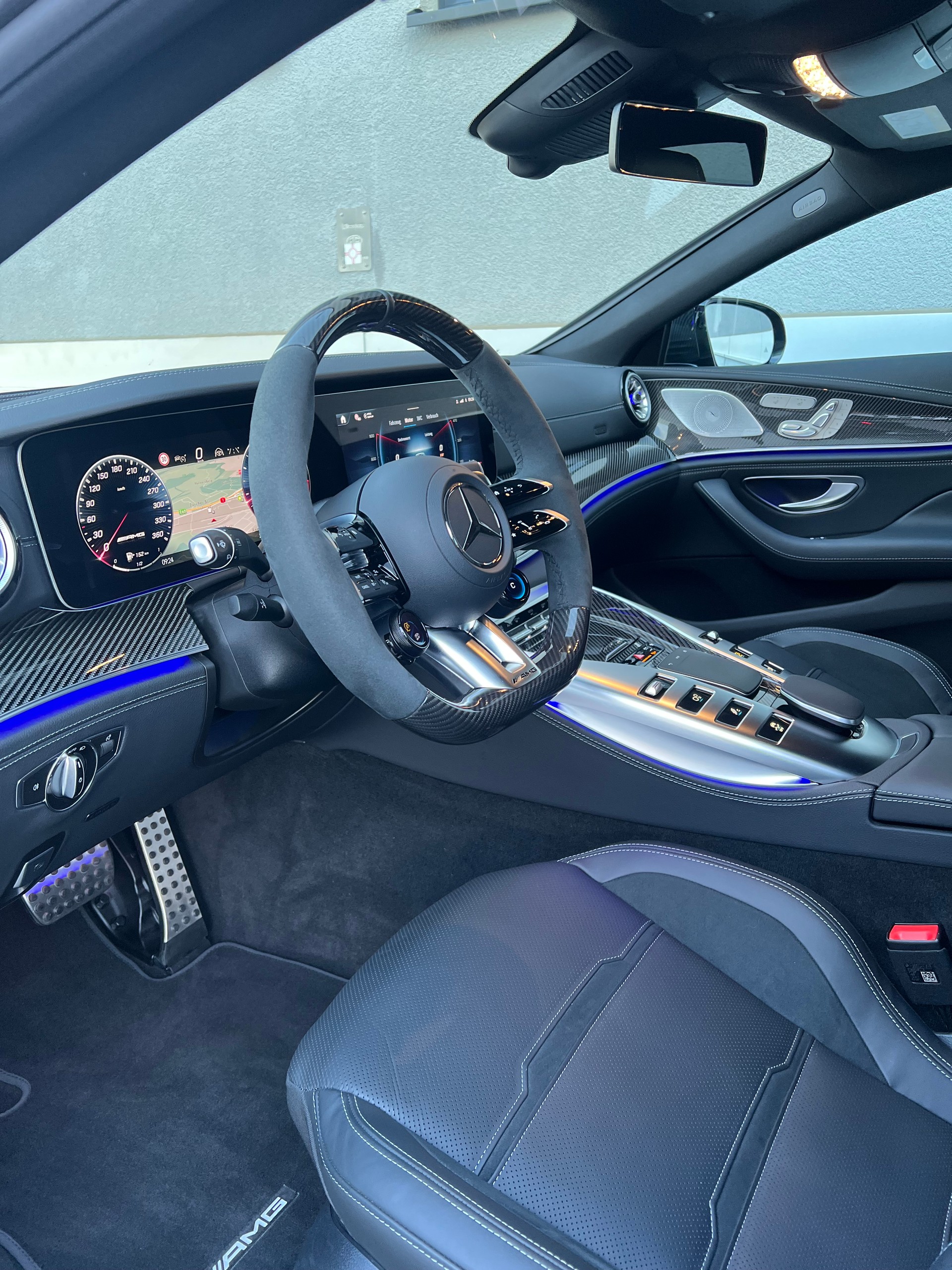 MERCEDES-BENZ AMG GT 4 63 S 4Matic+ Speedshift MCT-image-11