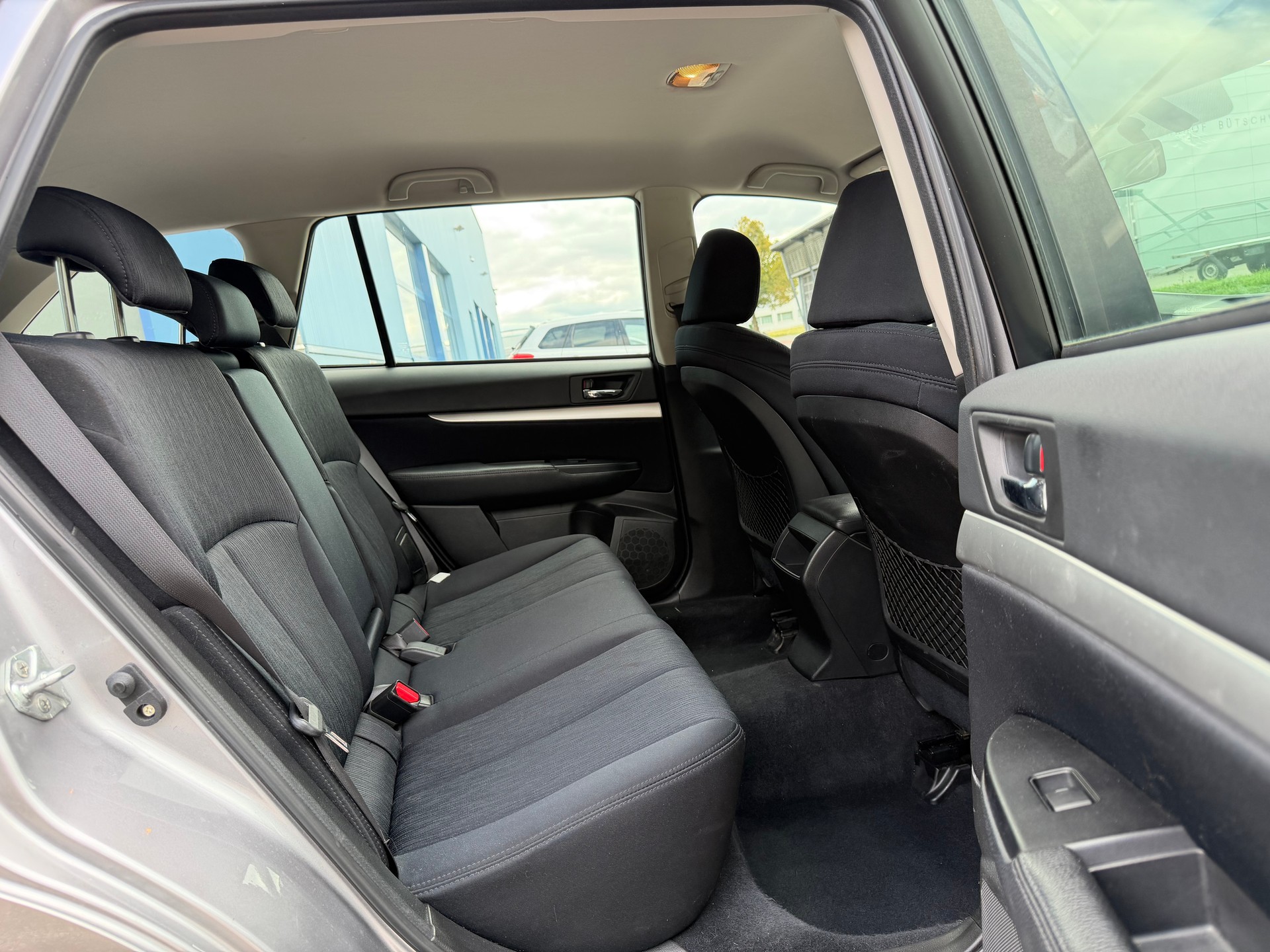 SUBARU Legacy 2.0i Swiss AWD Lineartronic-image-11