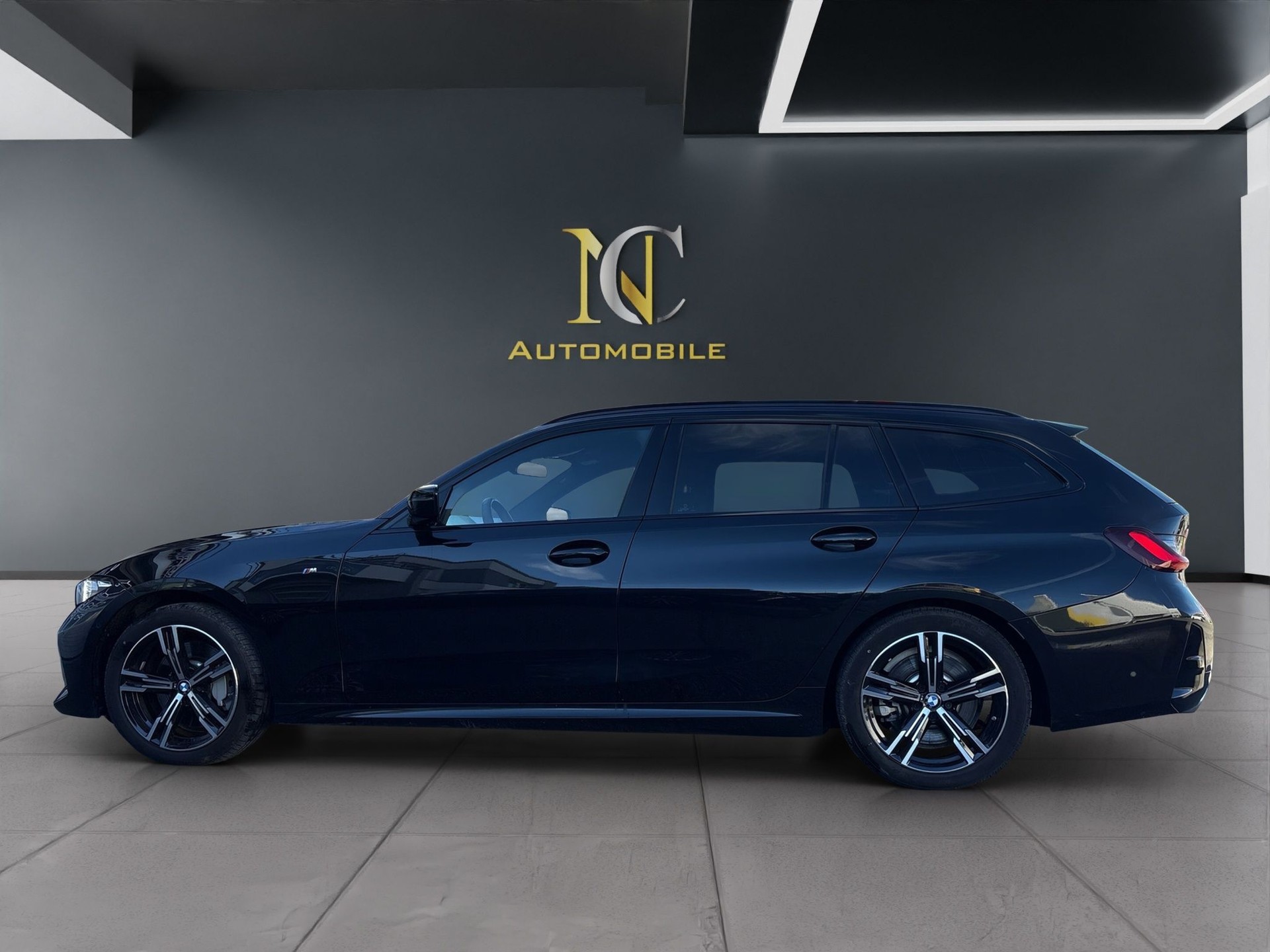 BMW 330 i Touring xDrive Steptronic M Sport Pro-showroom-element-2