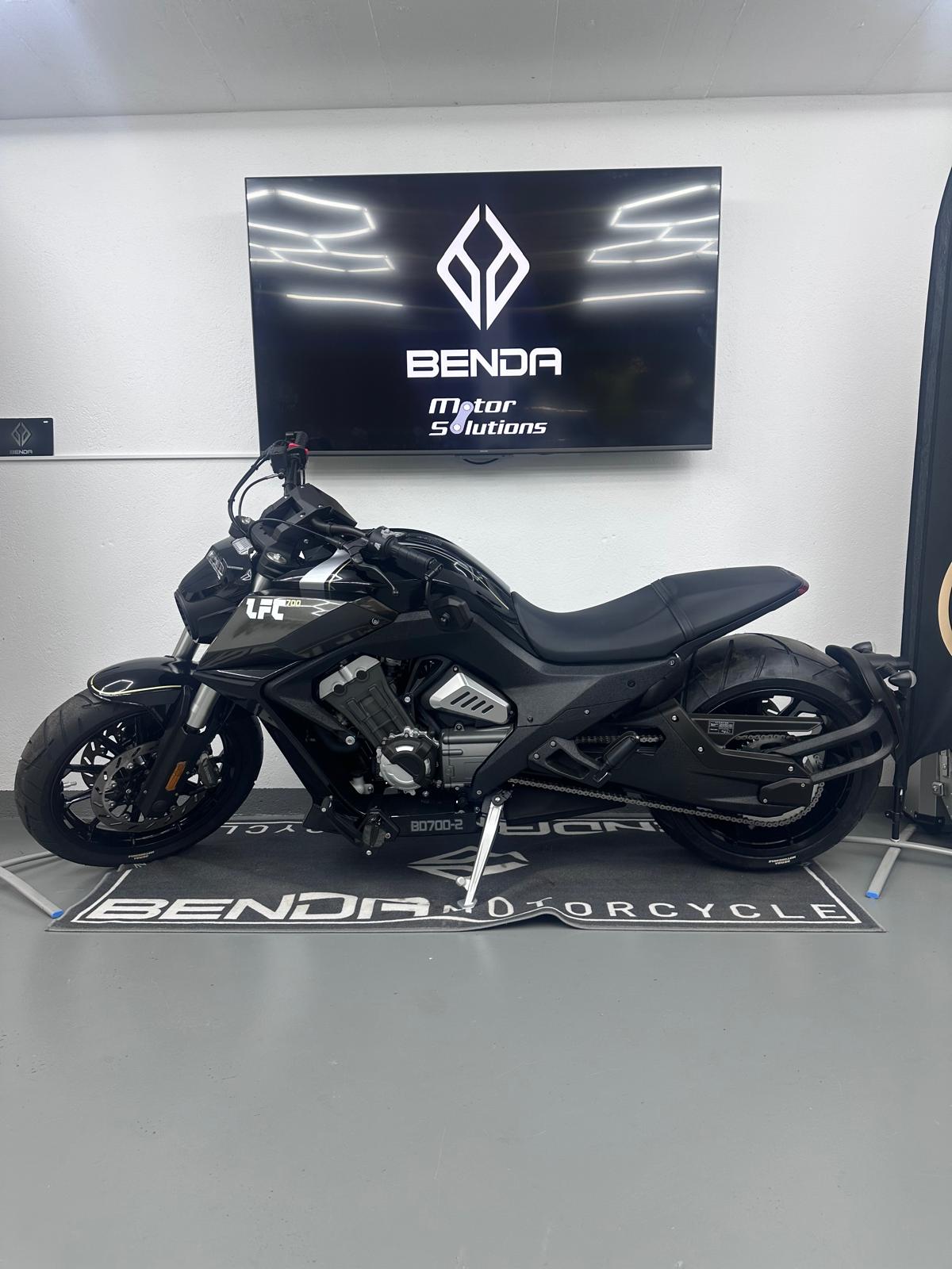 BENDA LFC 700-image-0