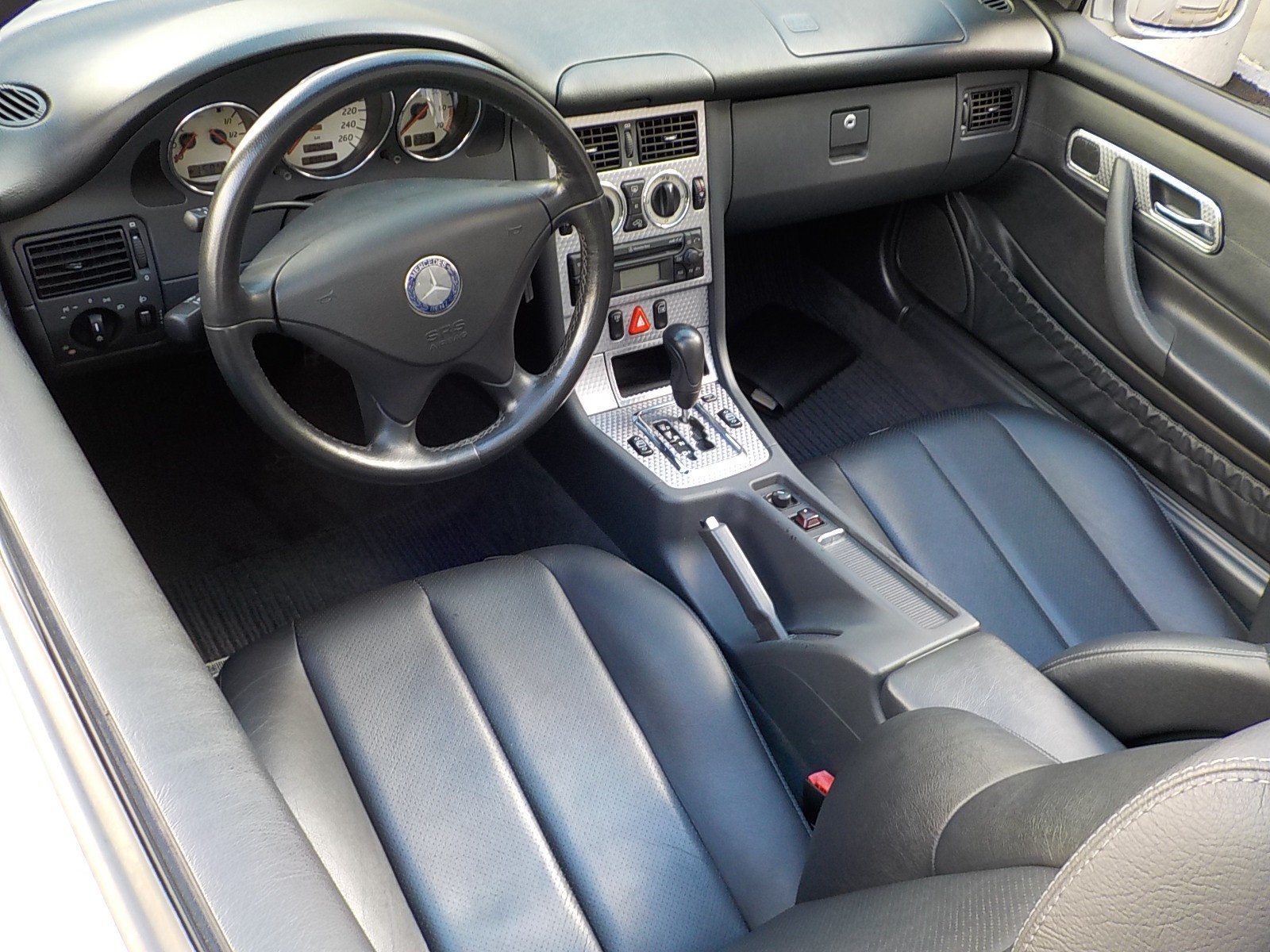 MERCEDES-BENZ SLK 320-image-9