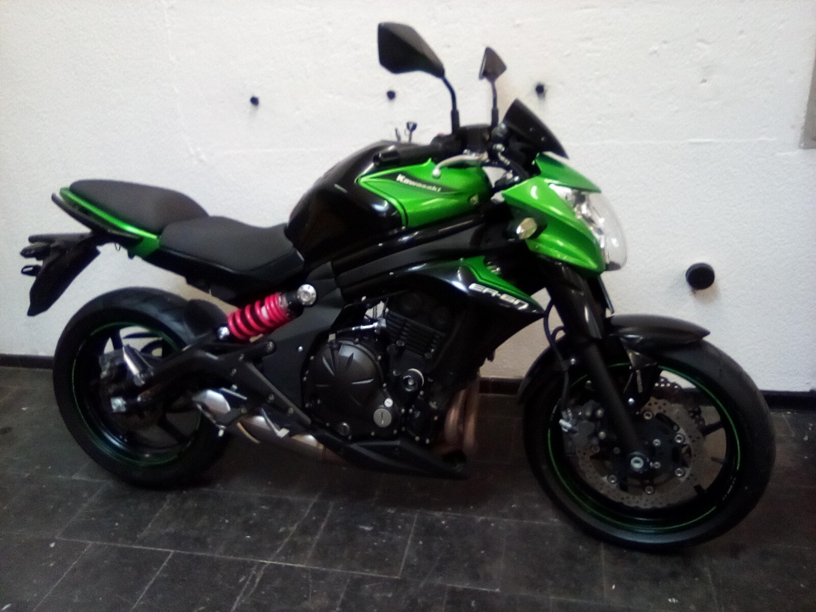 KAWASAKI ER-6 n ABS-35 KW.OK ab 18 j.. Zuverlässiger Japaner!Neu ab MFK Sommer 26!-image-1