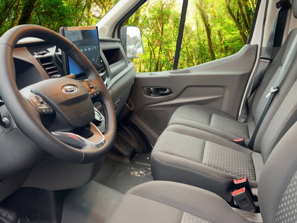 FORD E-Transit Van 350 L2H2 68kWh Trend-image-5