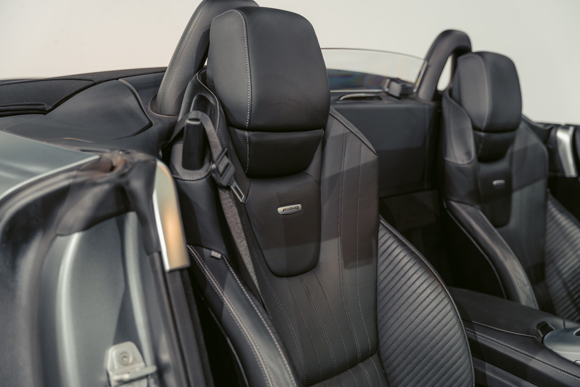 MERCEDES-BENZ AMG GT Roadster Speedshift DCT-image-12