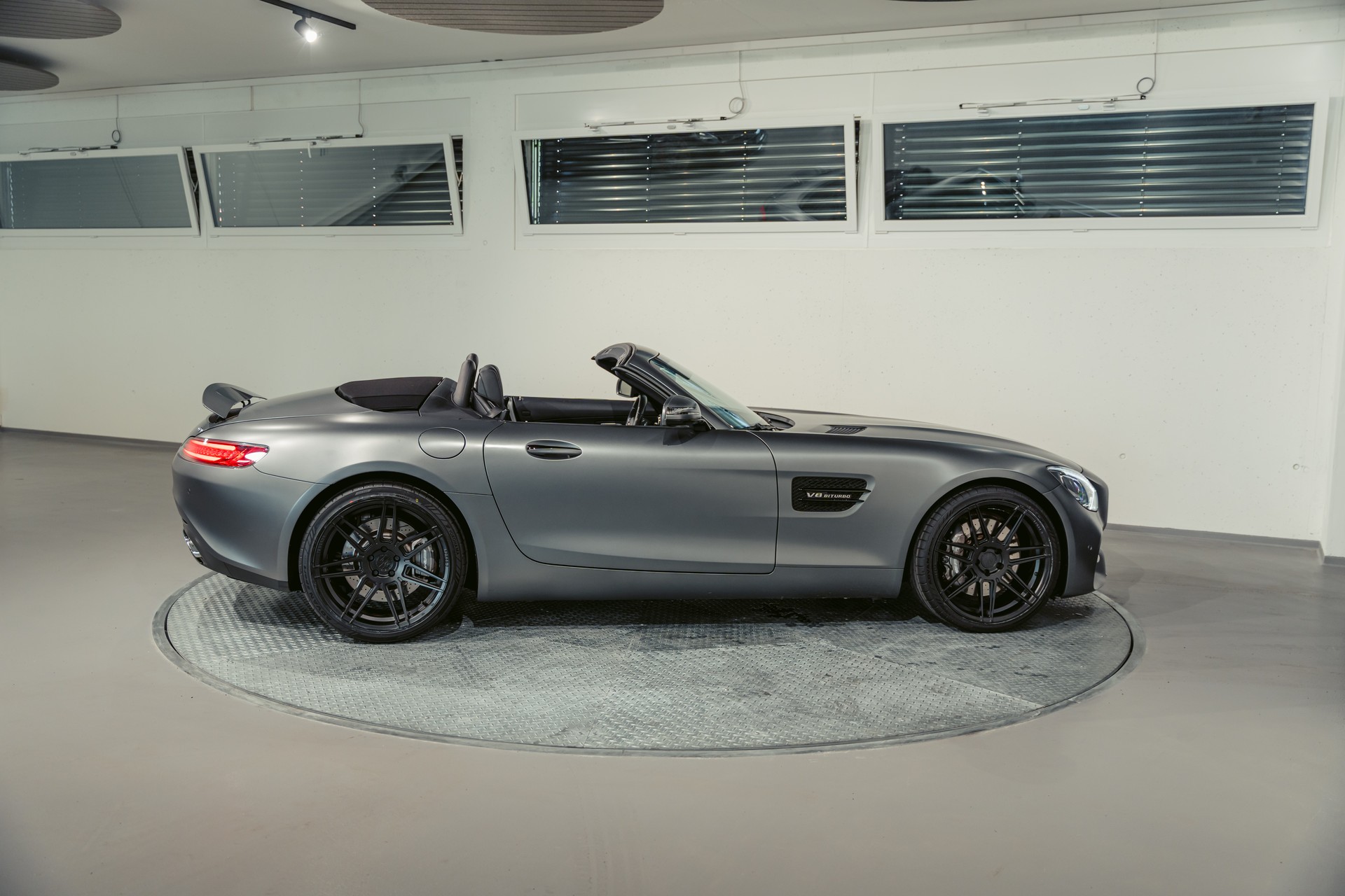 MERCEDES-BENZ AMG GT Roadster Speedshift DCT-image-7