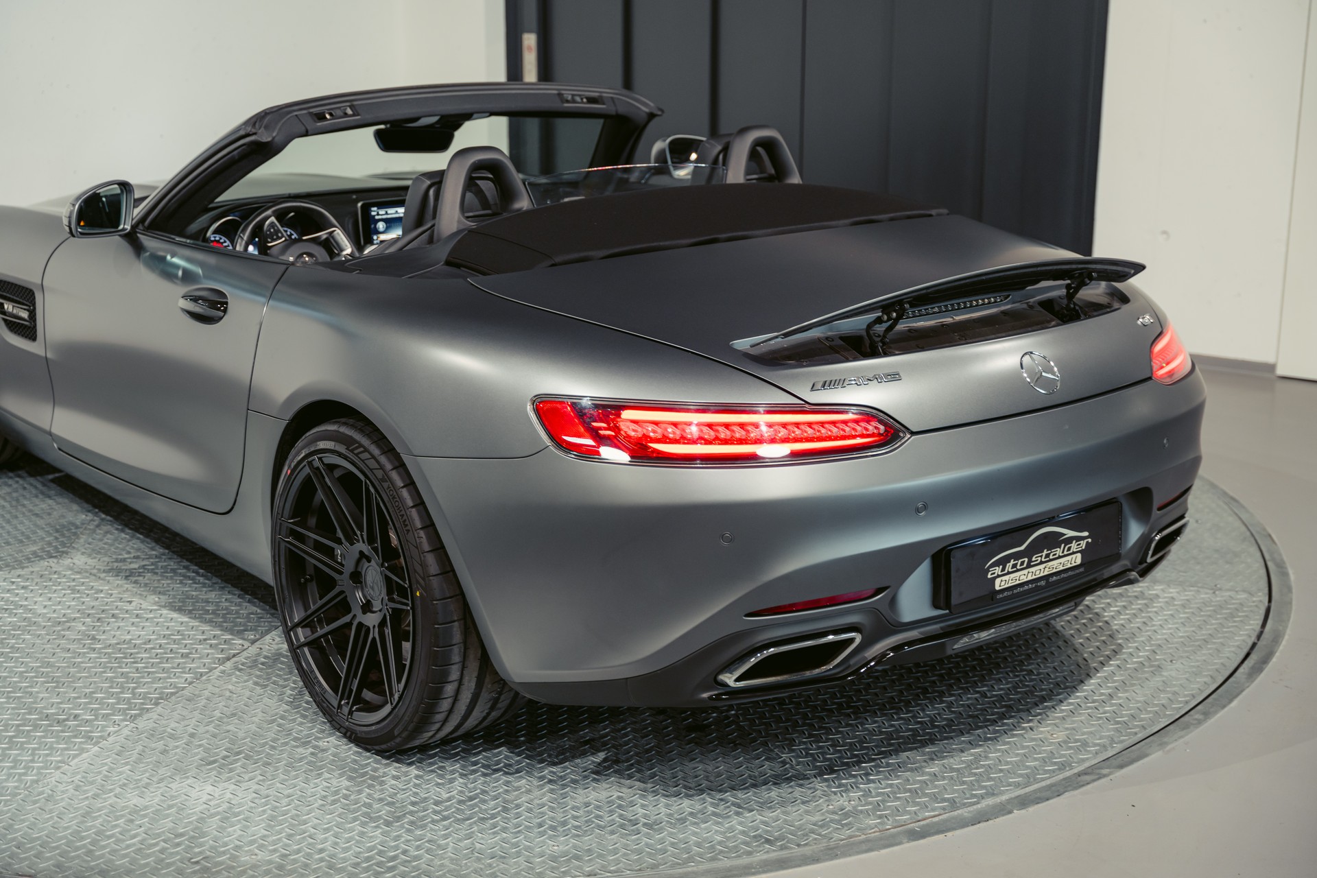 MERCEDES-BENZ AMG GT Roadster Speedshift DCT-image-4