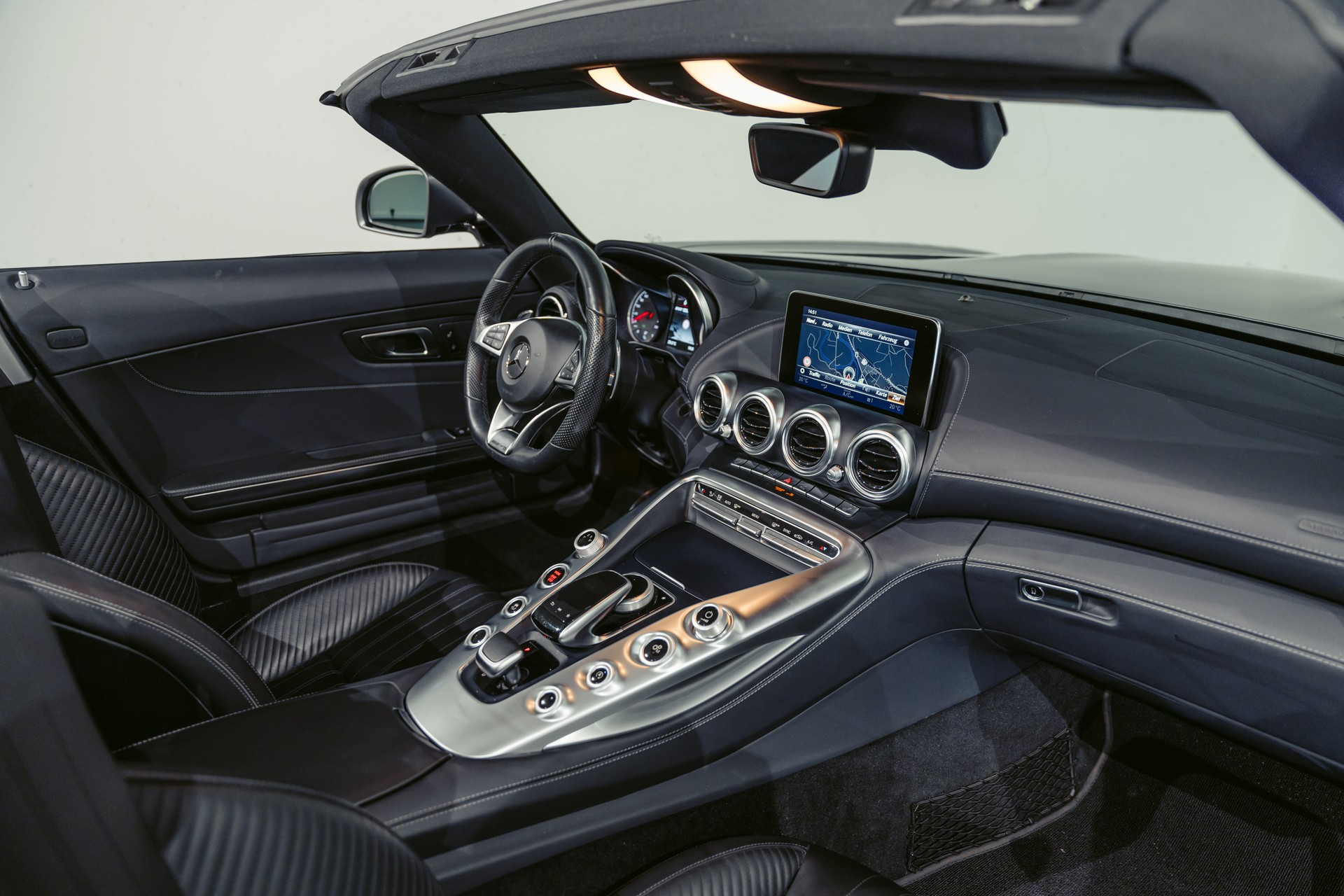 MERCEDES-BENZ AMG GT Roadster Speedshift DCT-image-8
