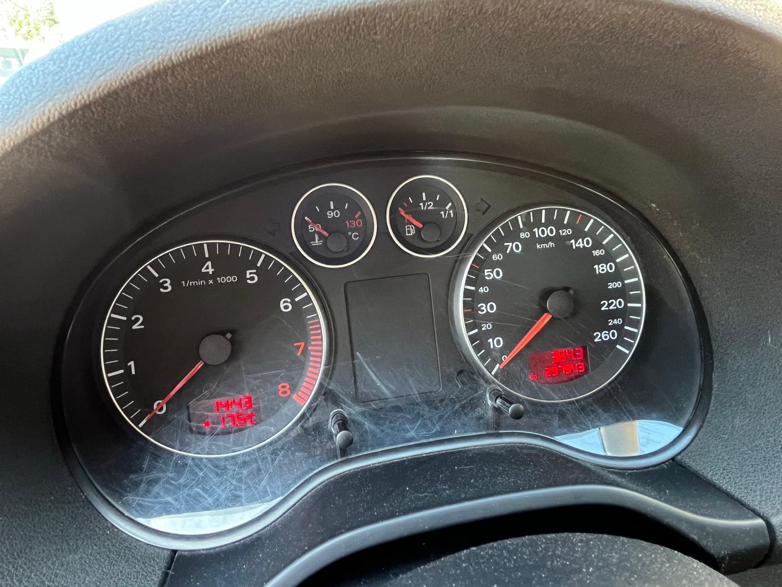 AUDI A3 Sportback 2.0 FSI Ambition-image-6