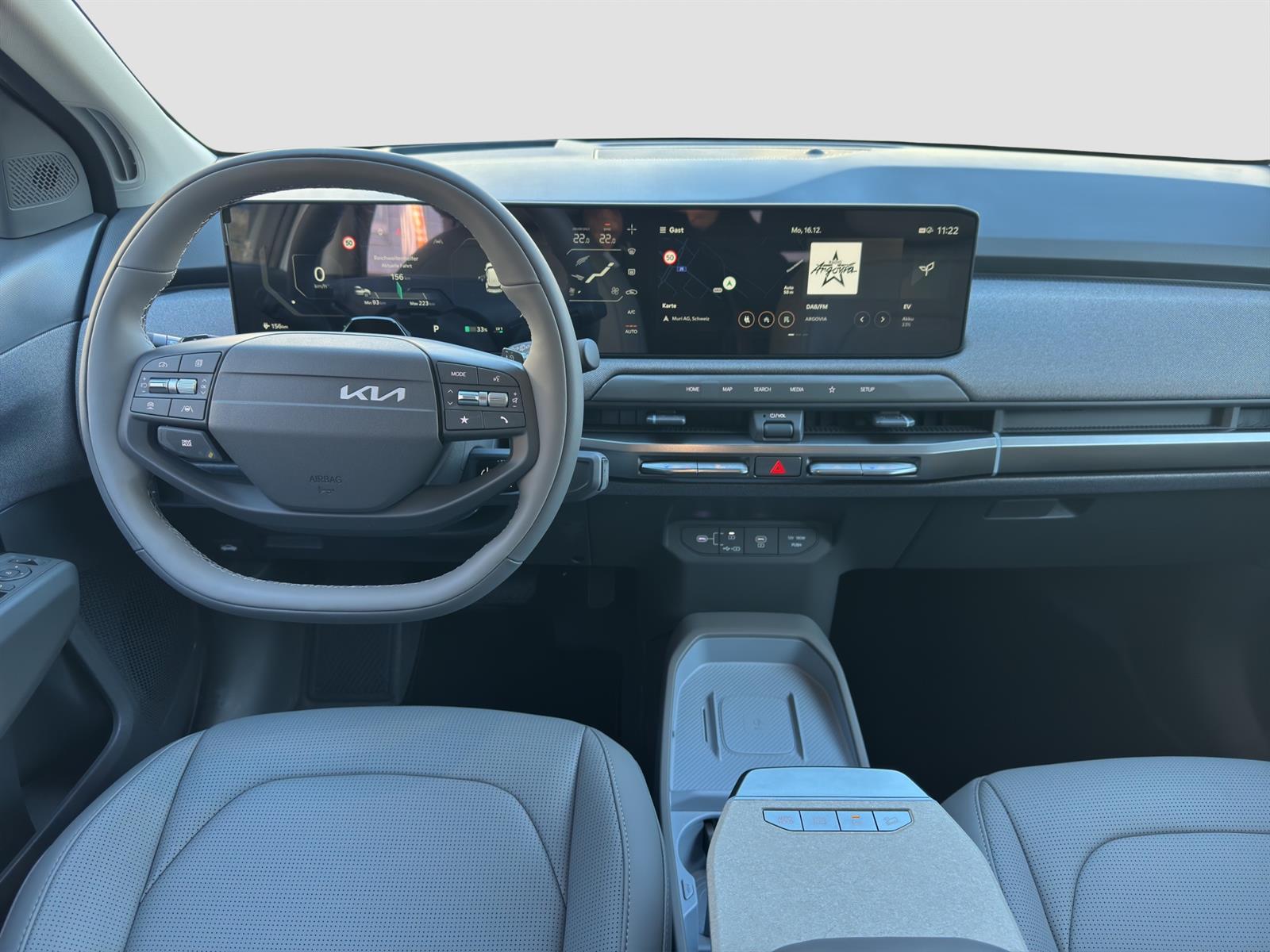KIA EV3 81 kWh Earth+-image-8