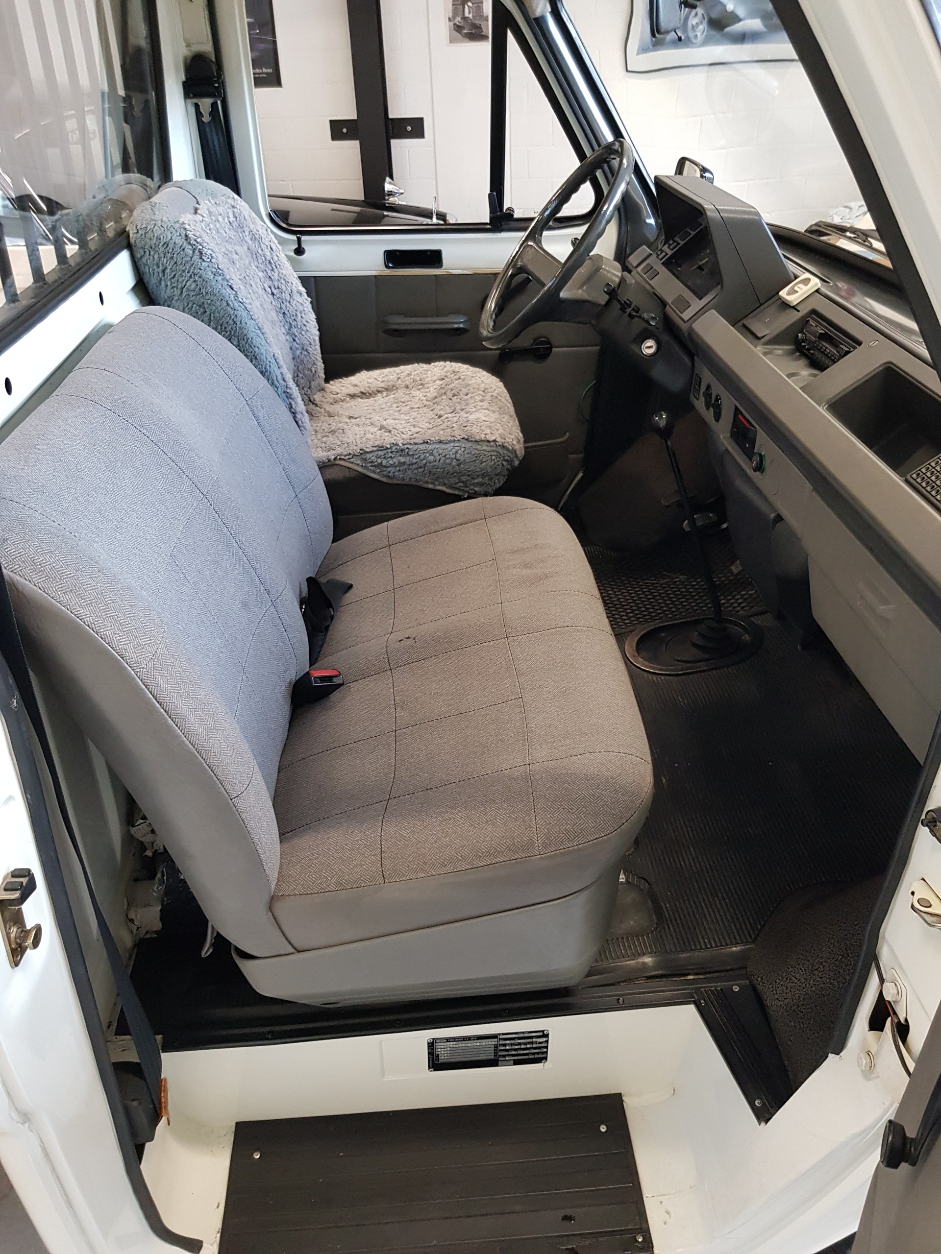 FORD Transit 120-image-2