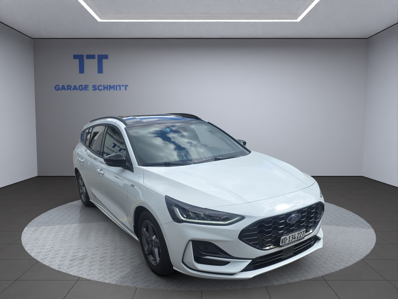 FORD Focus Station Wagon 1.0i EcoB ST-Line-showroom-element-3