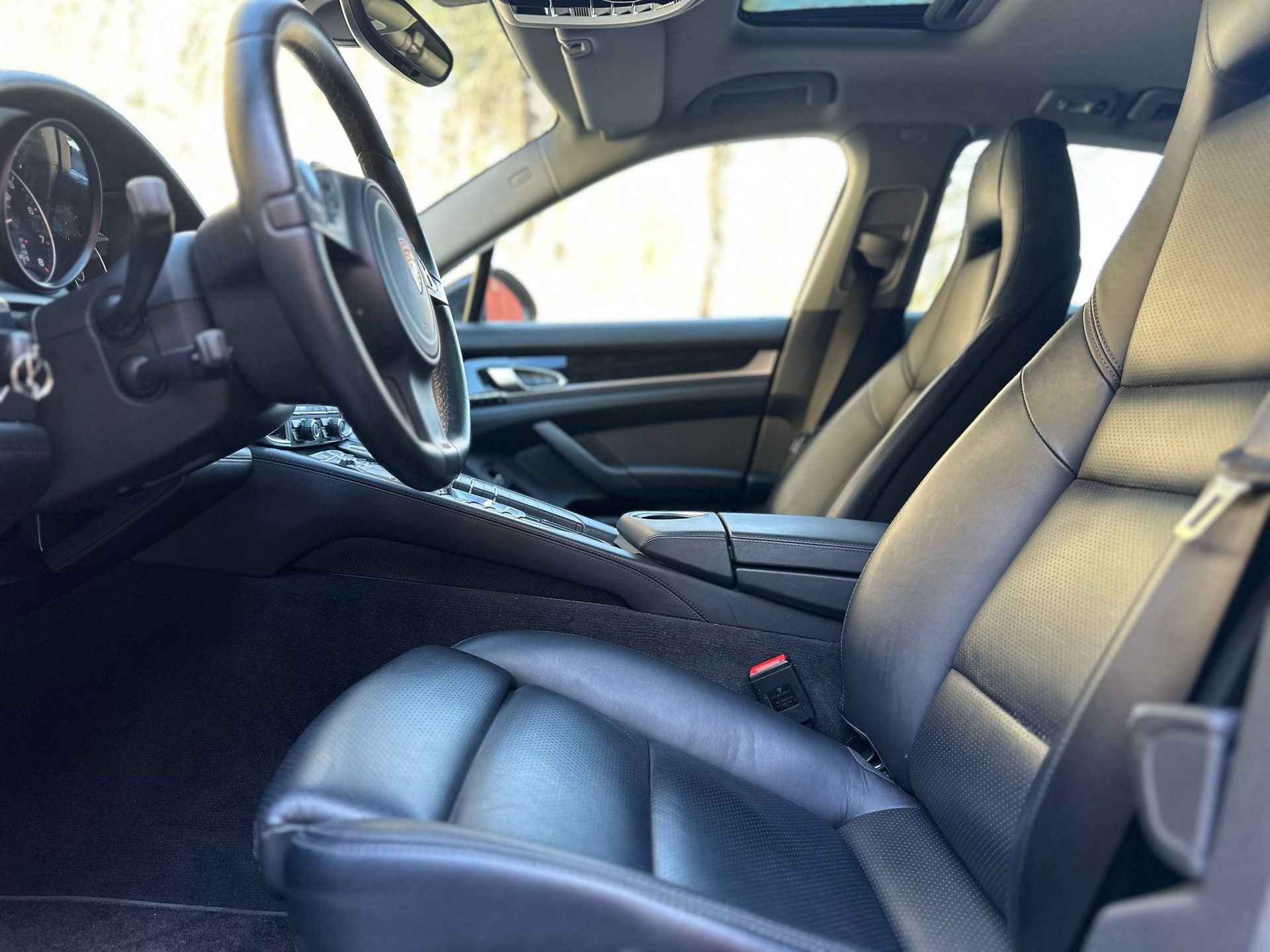 PORSCHE Panamera 4 3.6 PDK-image-4