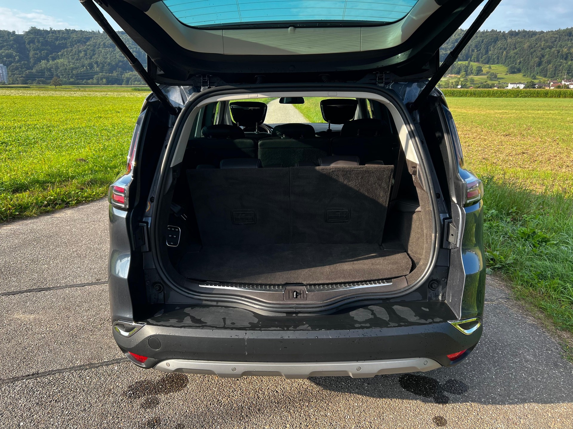 RENAULT Espace 1.8 TCe Initiale EDC-image-8