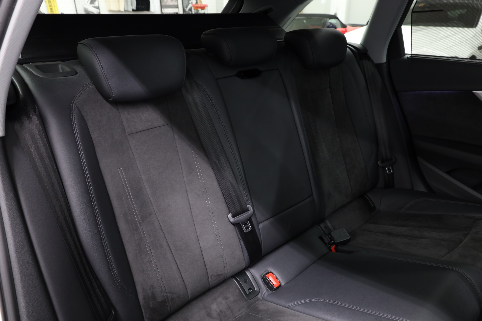 AUDI A4 Allroad 3.0 45 TDI quattro T-Tronic-image-25