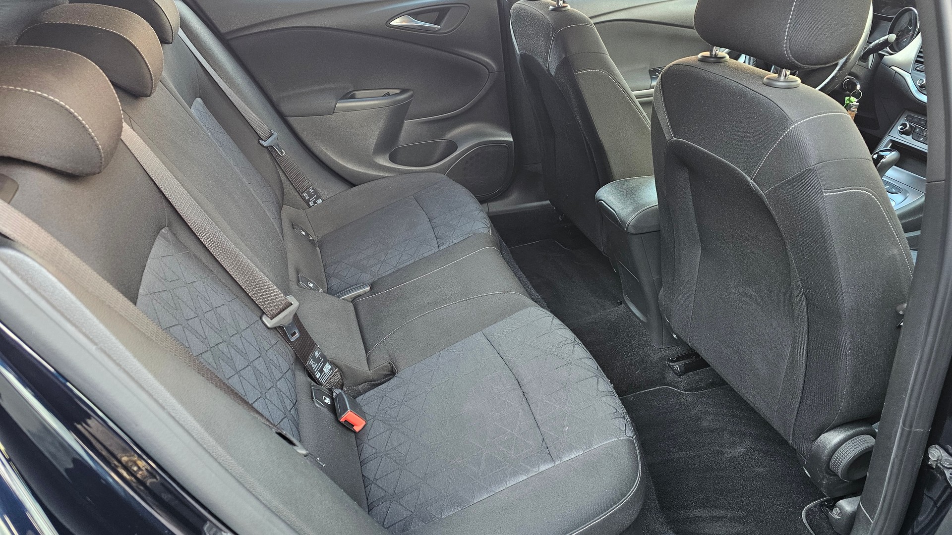 OPEL Astra 1.4i Turbo 120 Years Edition Automatic-image-13