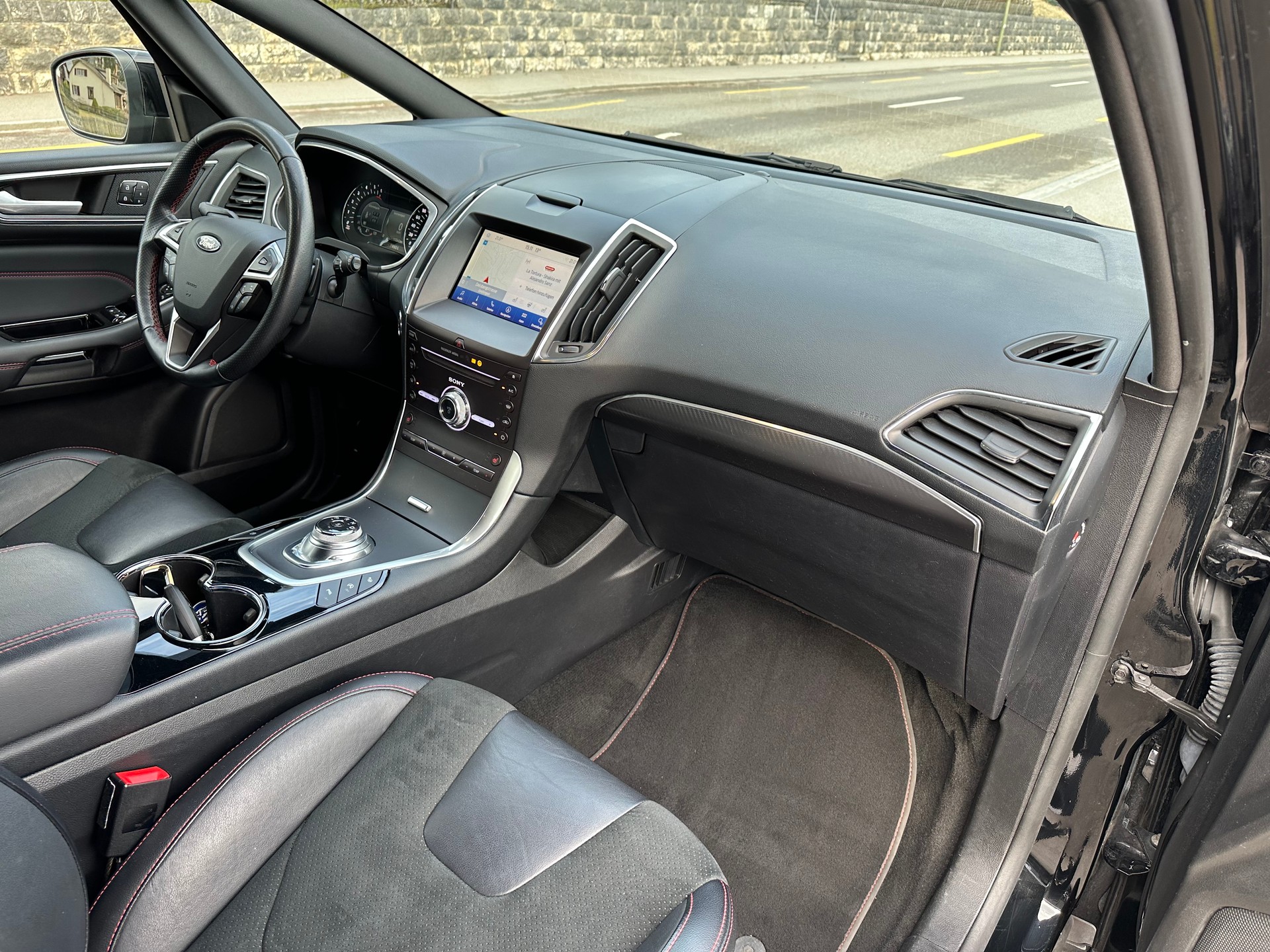 FORD S-Max 2.0 TDCi ST-Line Automatic-image-10
