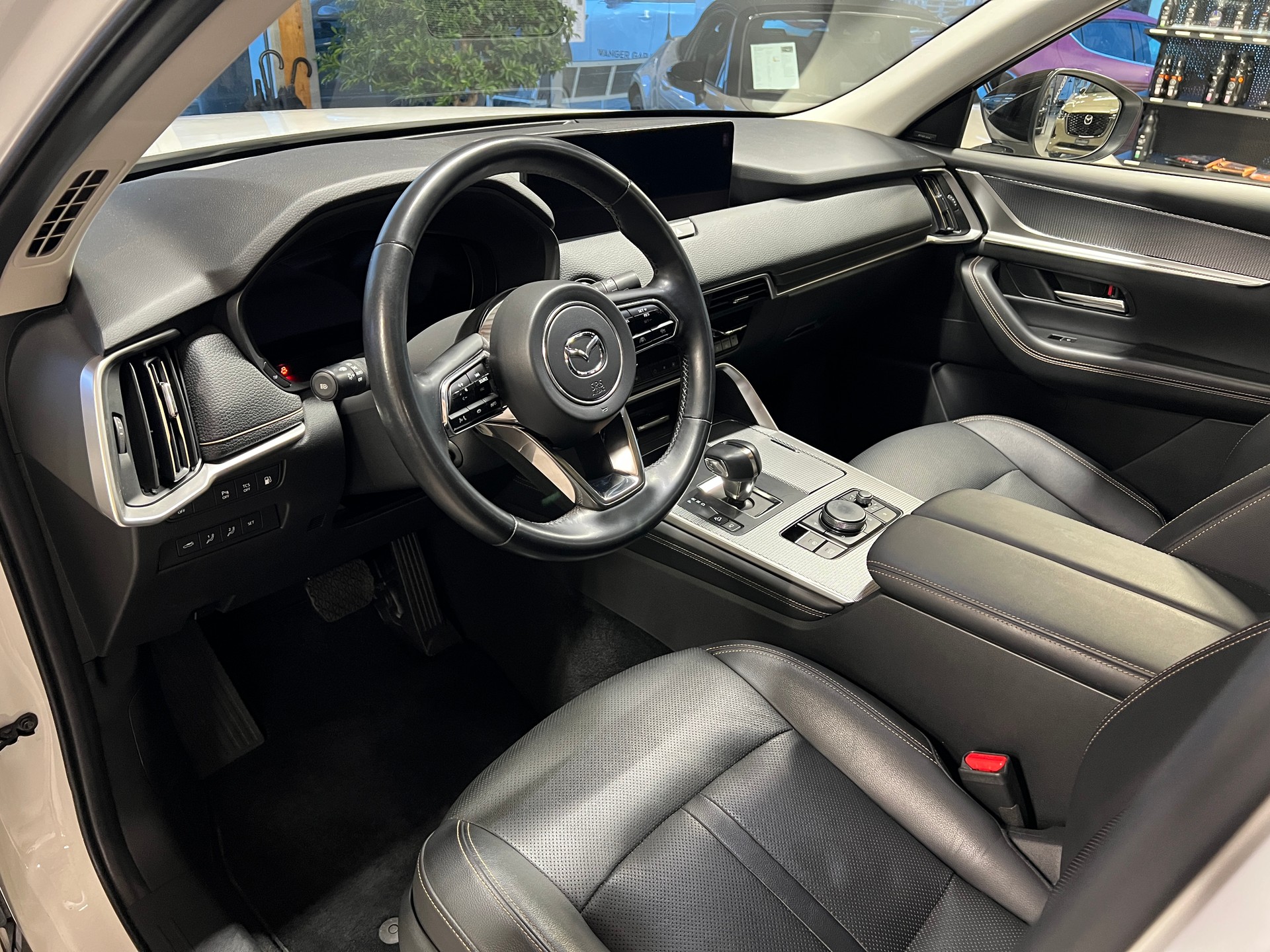 MAZDA CX-60 e-Skyactiv PHEV 327 AWD Homura-image-8