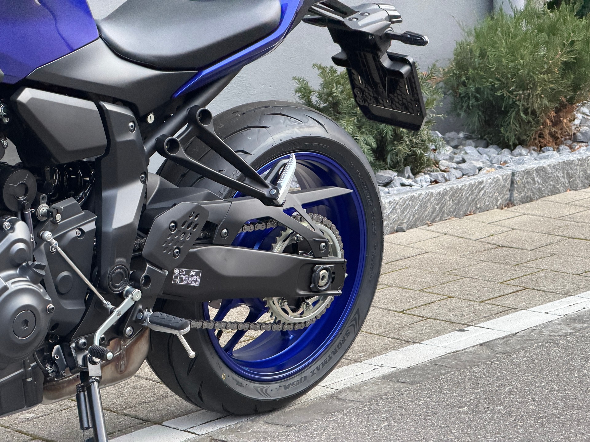 YAMAHA MT-07-image-4