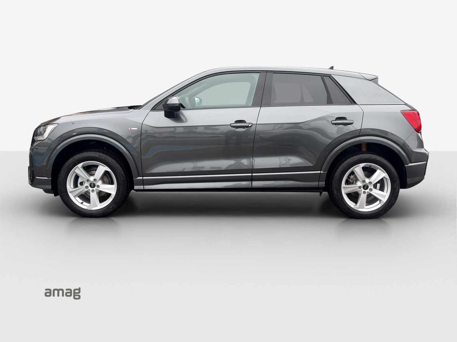 AUDI Q2 35 TFSI S line S-tronic-showroom-element-1