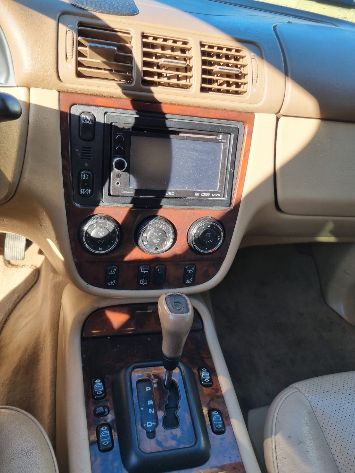 MERCEDES-BENZ ML 270 CDI-image-10