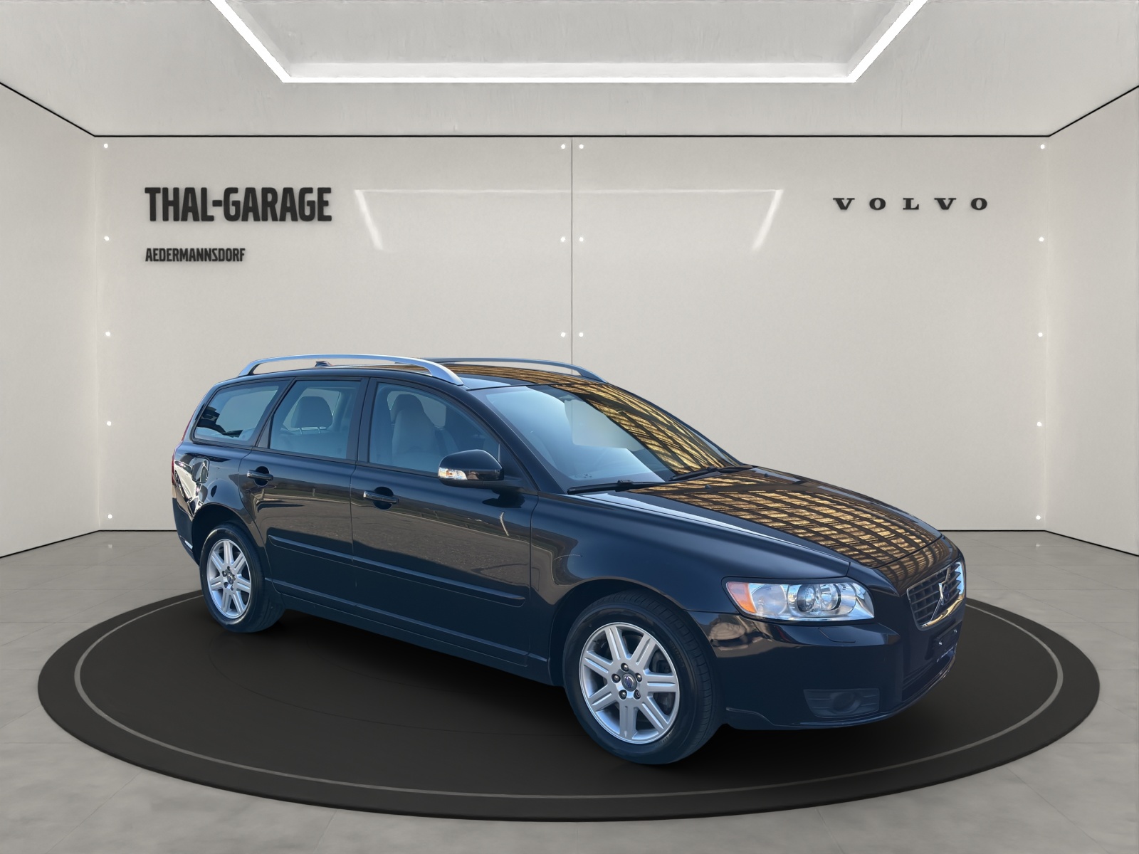 VOLVO V50 2.5 T5 Summum AWD-showroom-element-2