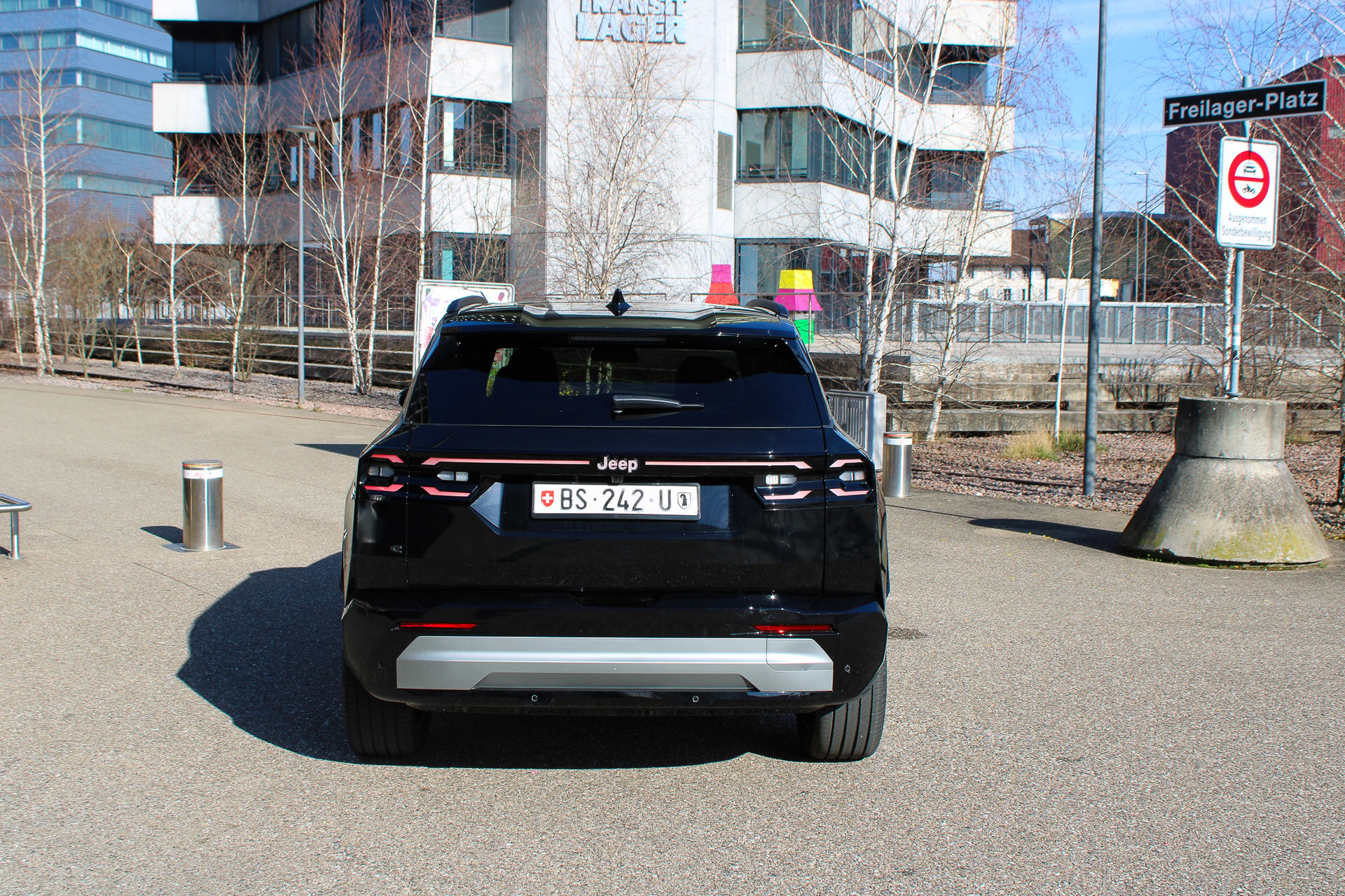 JEEP Compass Elektro 74kWh First Edition-image-5