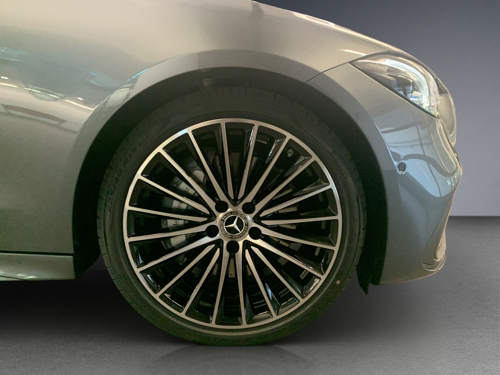 MERCEDES-BENZ C 200 4MATIC-image-9