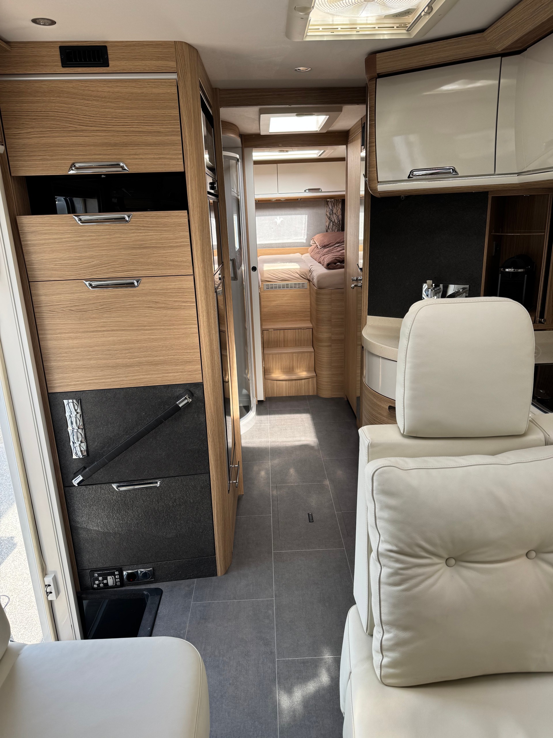 NIESMANN + BISCHOFF 880 LE-image-7