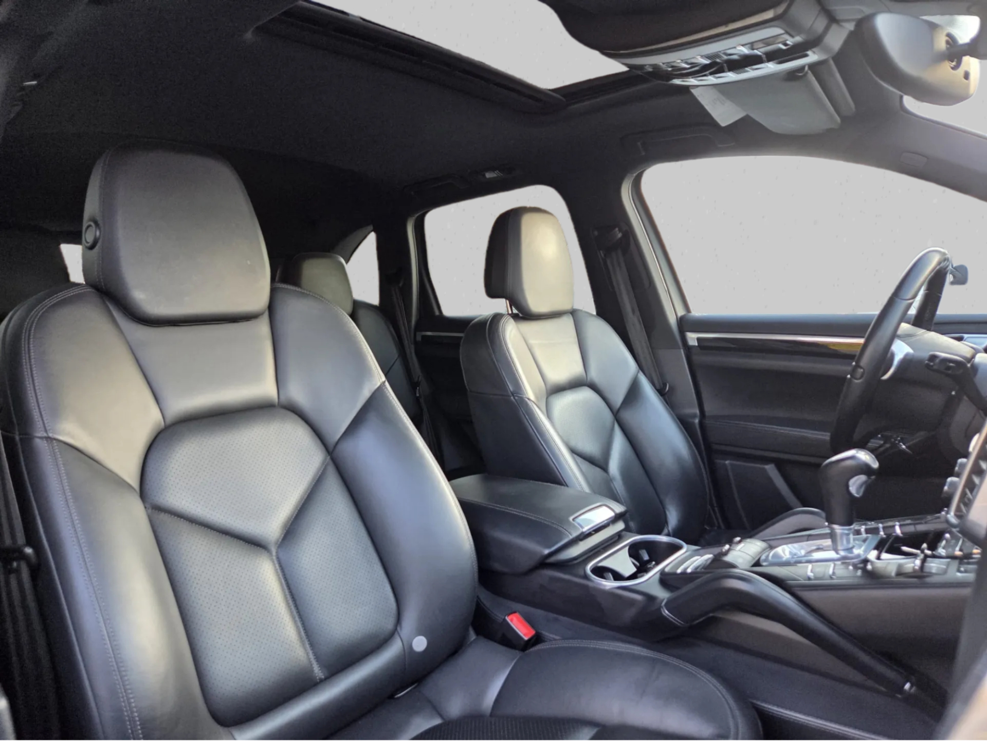 PORSCHE Cayenne Diesel 3.0 ** Frish MFK / Expertisé du jour 2026 ** AHK / Crochet d'attelage 3.5 T **-image-8