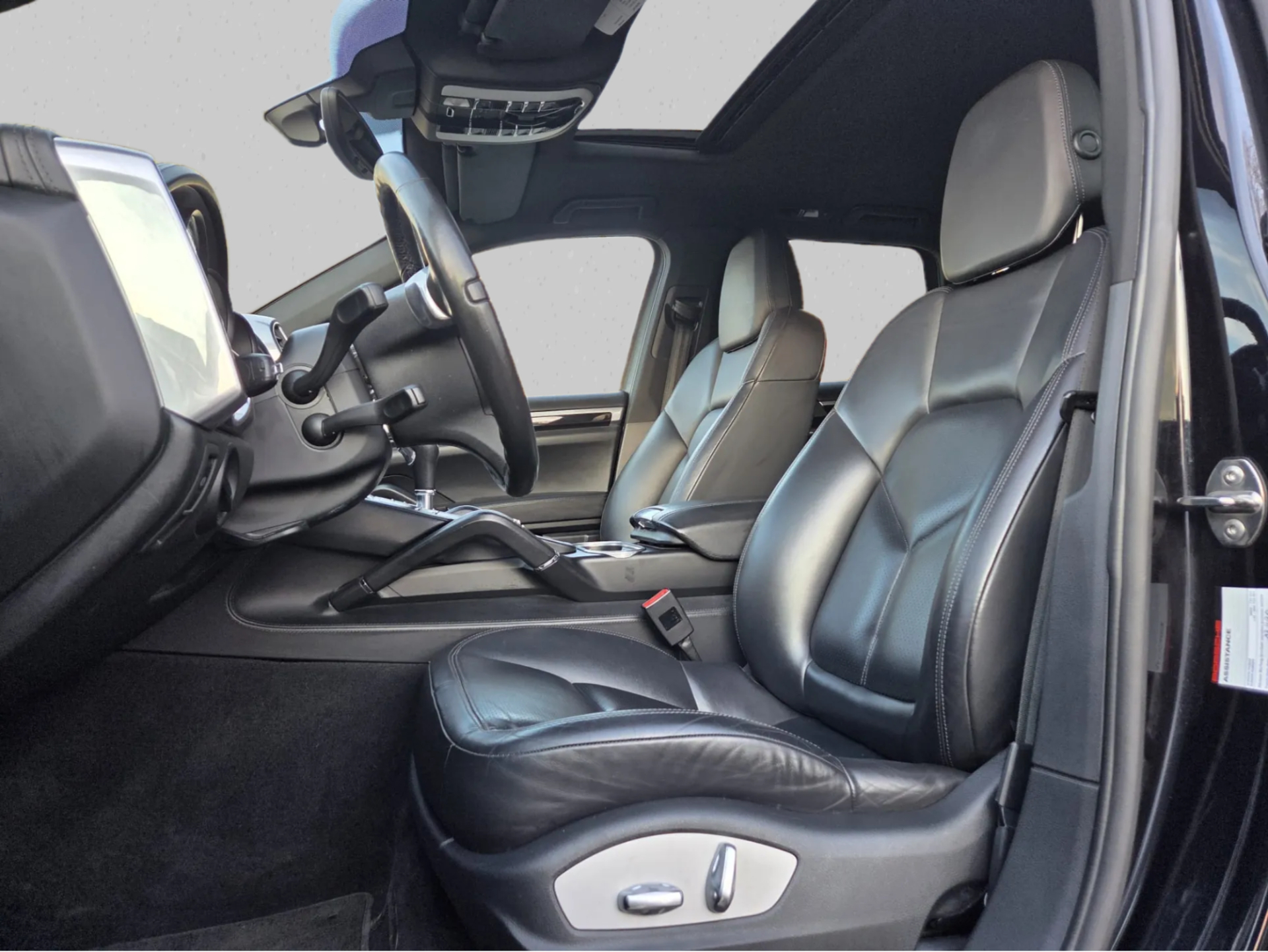 PORSCHE Cayenne Diesel 3.0 ** Frish MFK / Expertisé du jour 2026 ** AHK / Crochet d'attelage 3.5 T **-image-4