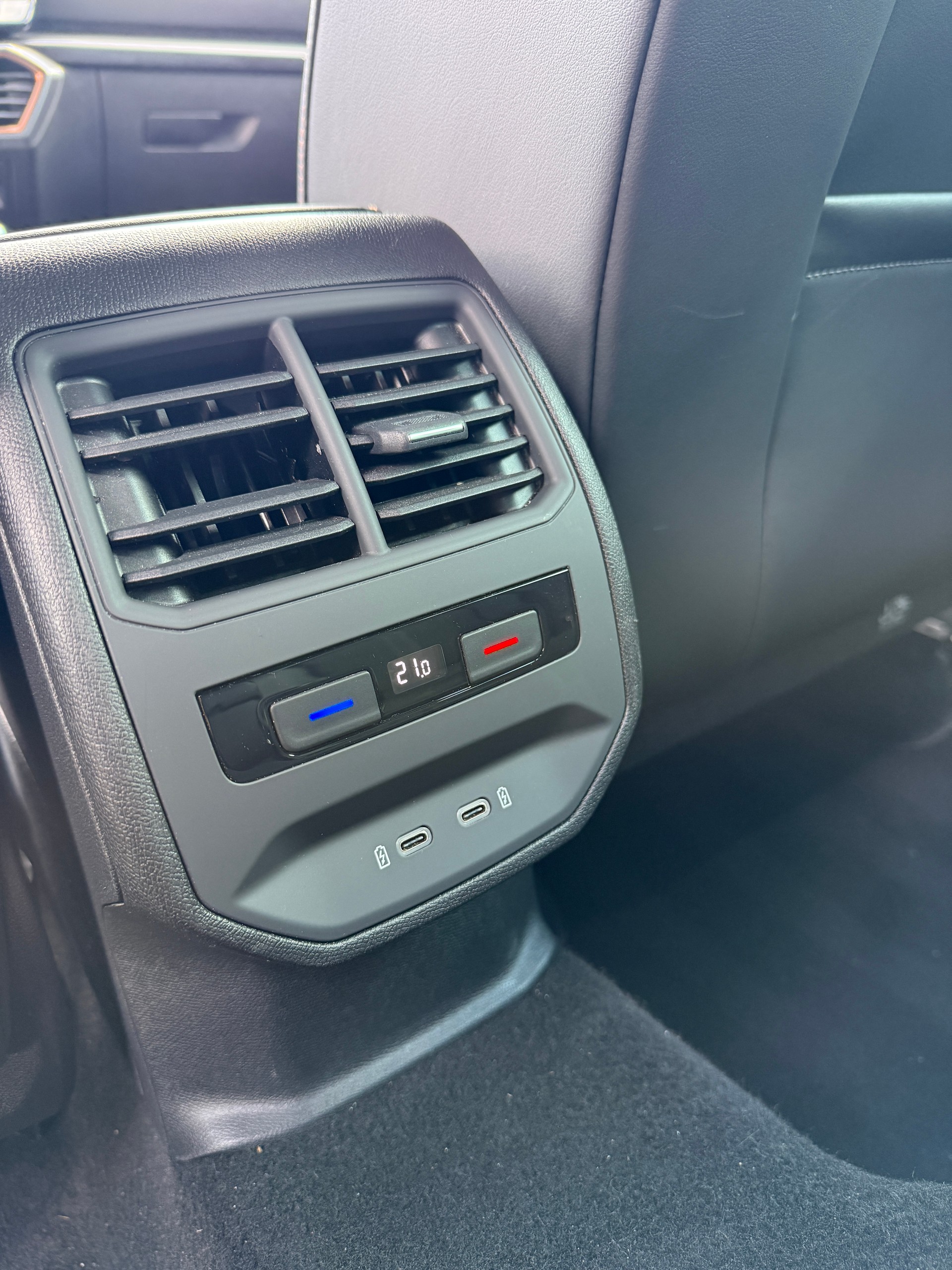 CUPRA Formentor 1.5 TSI DSG-image-15