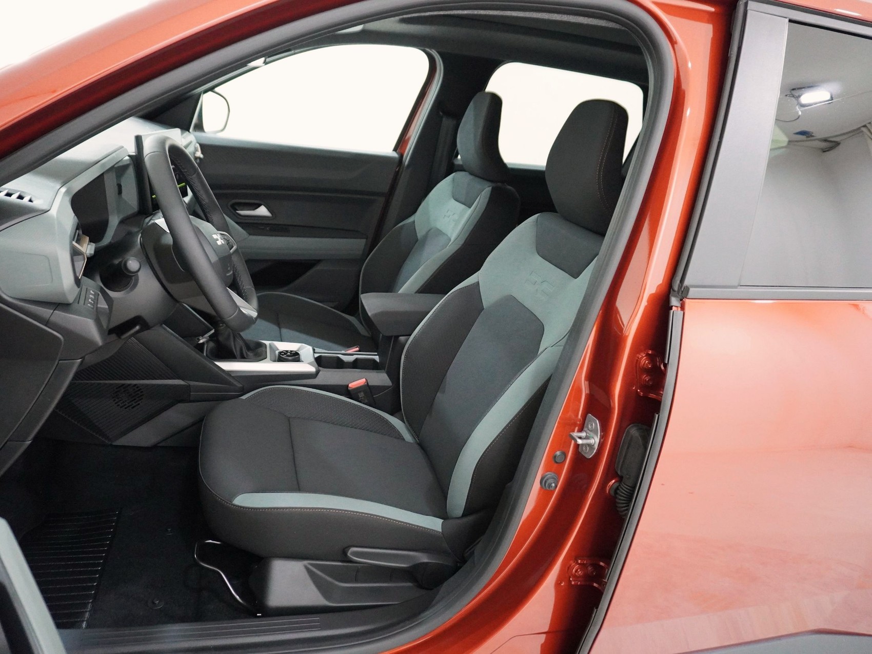 DACIA Bigster 1.2 TCe Extreme 4WD-image-12