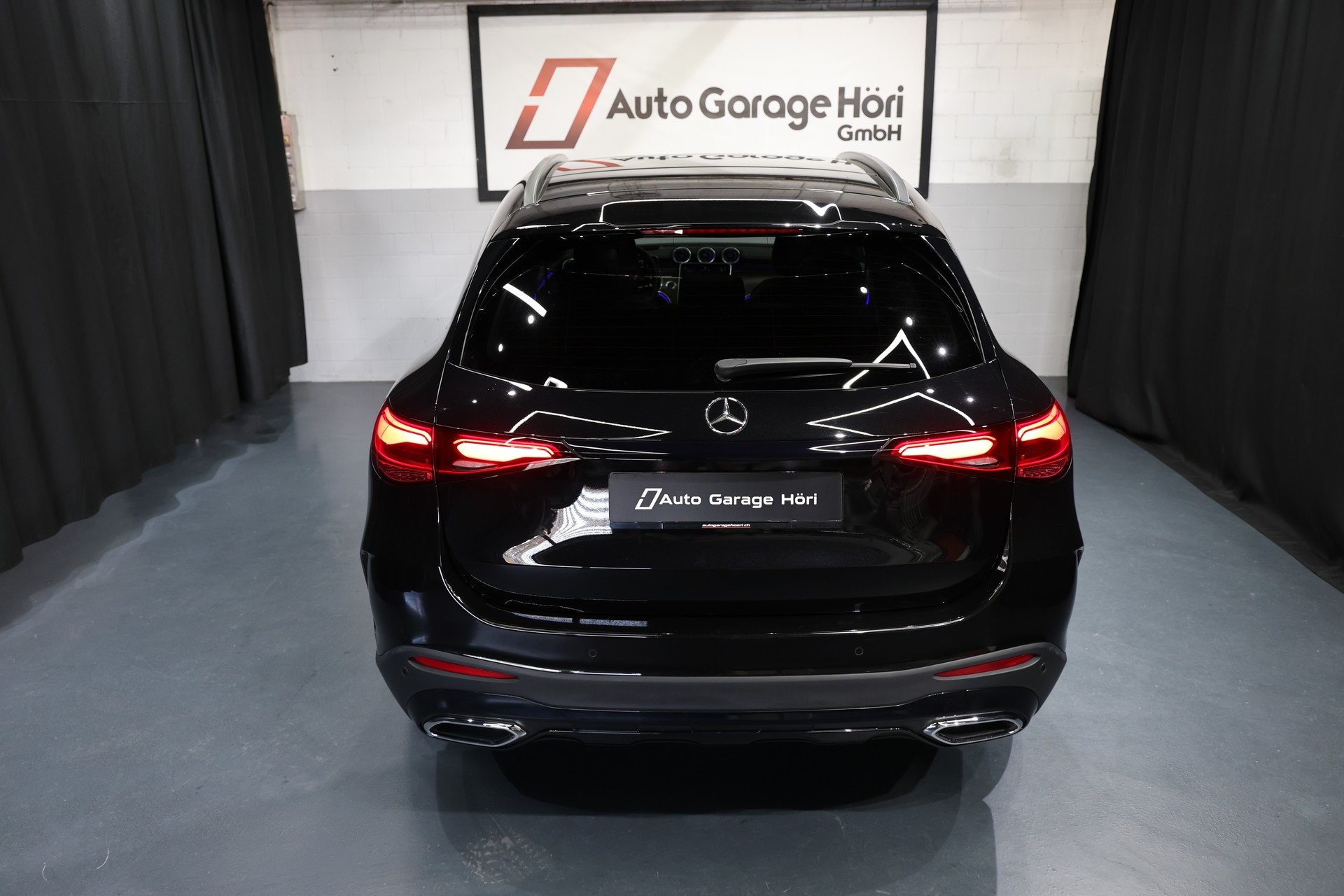 MERCEDES-BENZ GLC 300 d 4Matic AMG Line 9G-Tronic Burmester AHK Pano-image-8