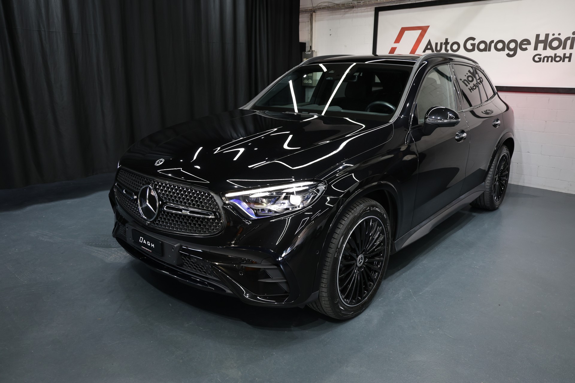 MERCEDES-BENZ GLC 300 d 4Matic AMG Line 9G-Tronic Burmester AHK Pano-image-20