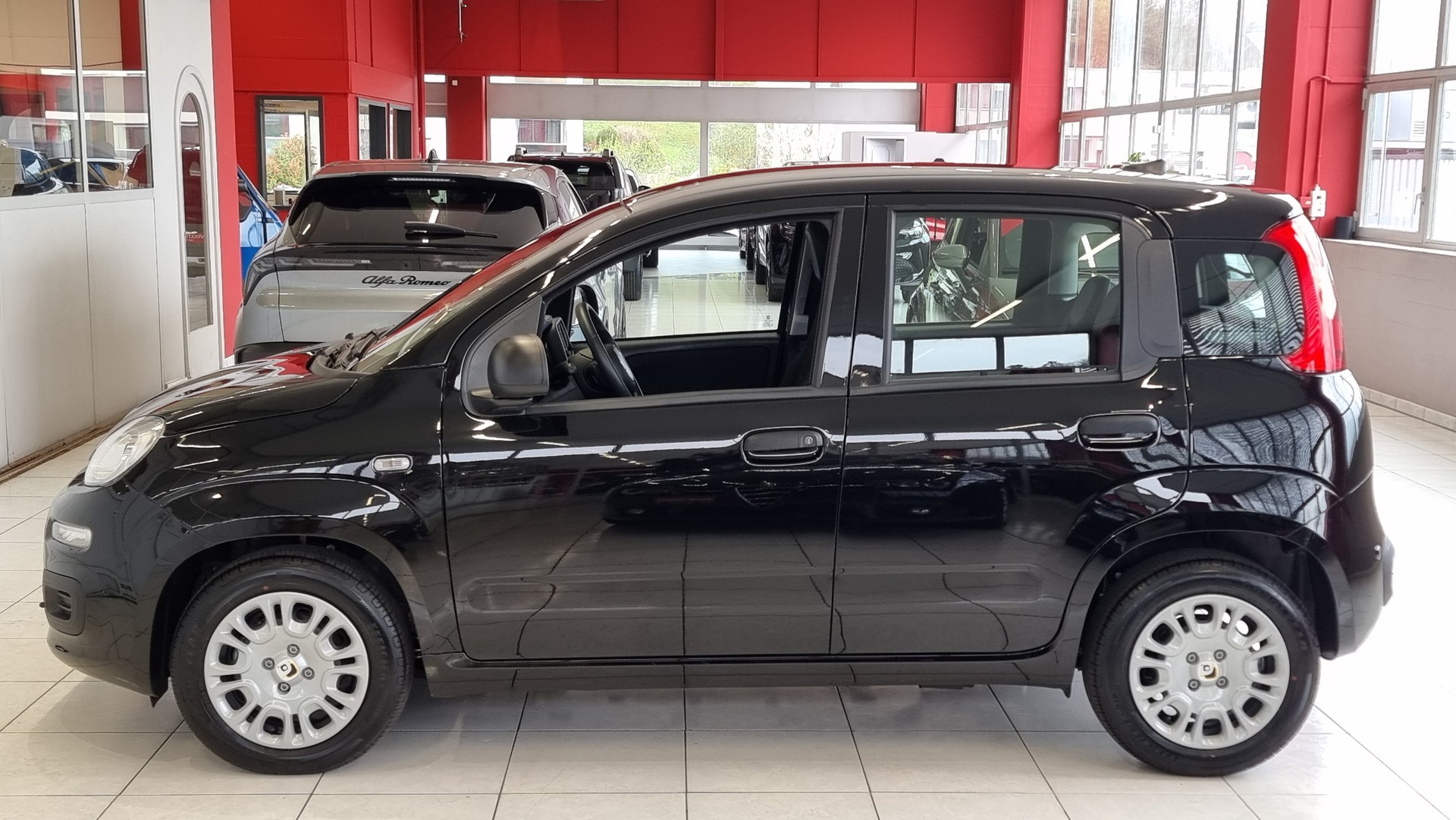 FIAT Panda 1.0 Hybrid City Life-showroom-element-2