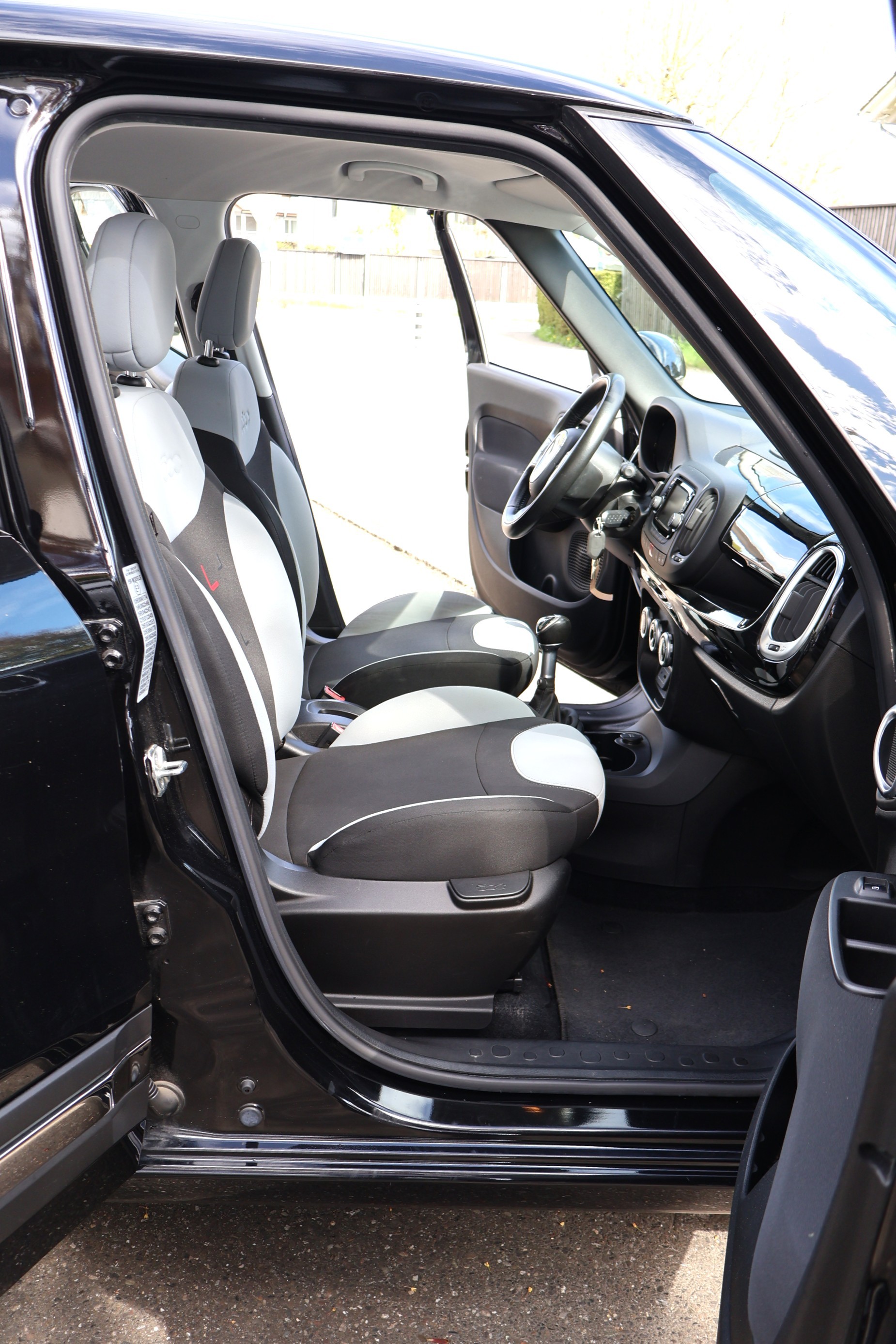 FIAT 500L 1.3 JTD Pop Star-image-11