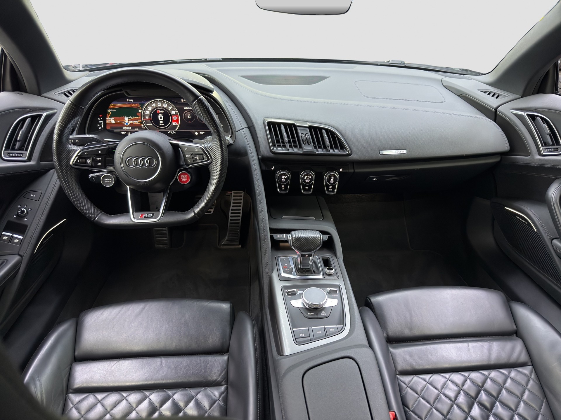 AUDI R8 Spyder RWD S-Tronic-image-11