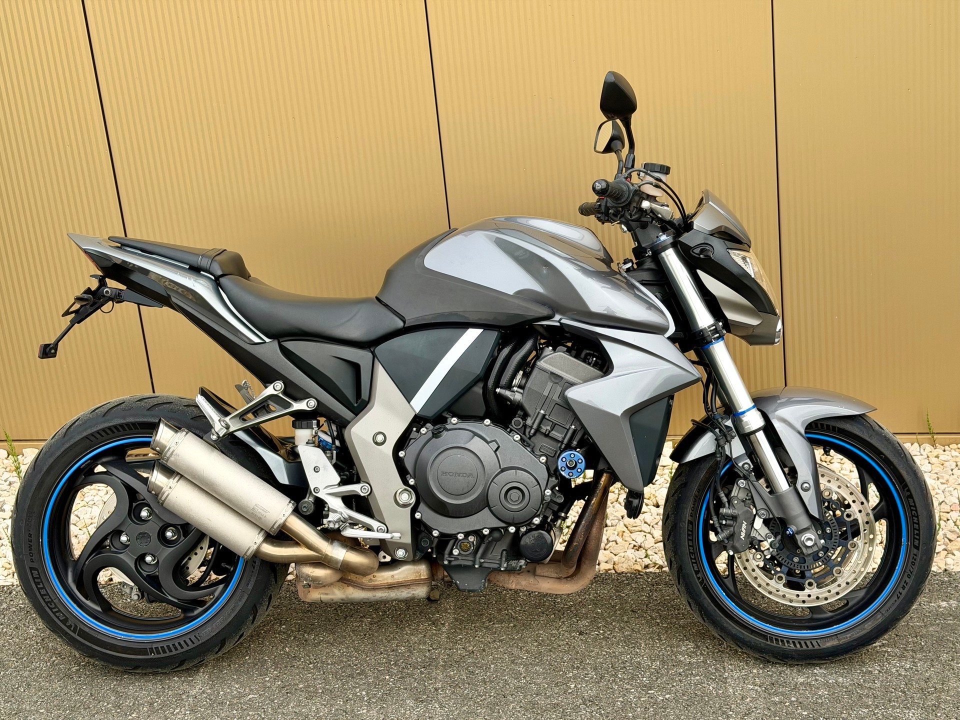 HONDA CB 1000 R ABS-image-3