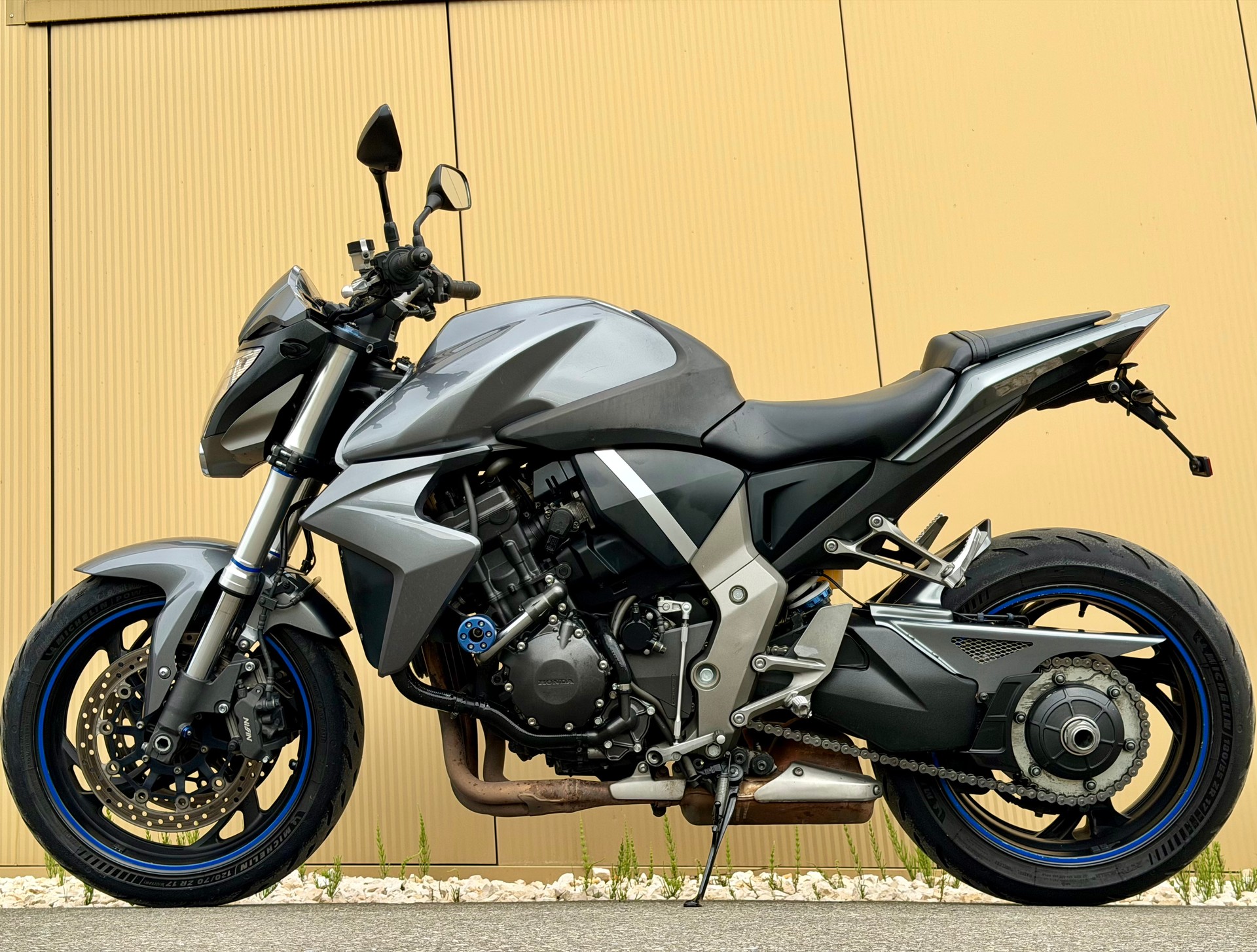HONDA CB 1000 R ABS-image-10