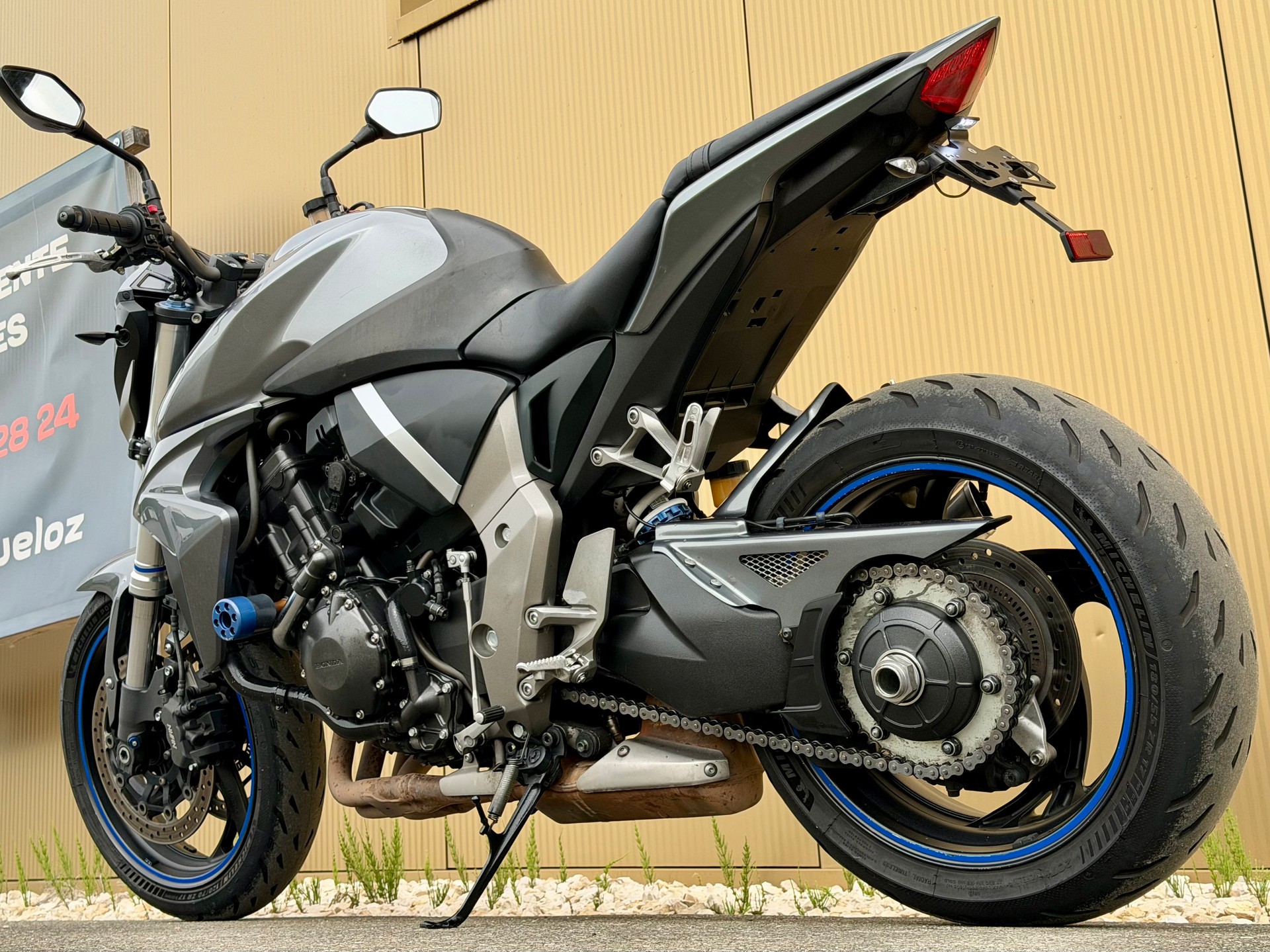 HONDA CB 1000 R ABS-image-11
