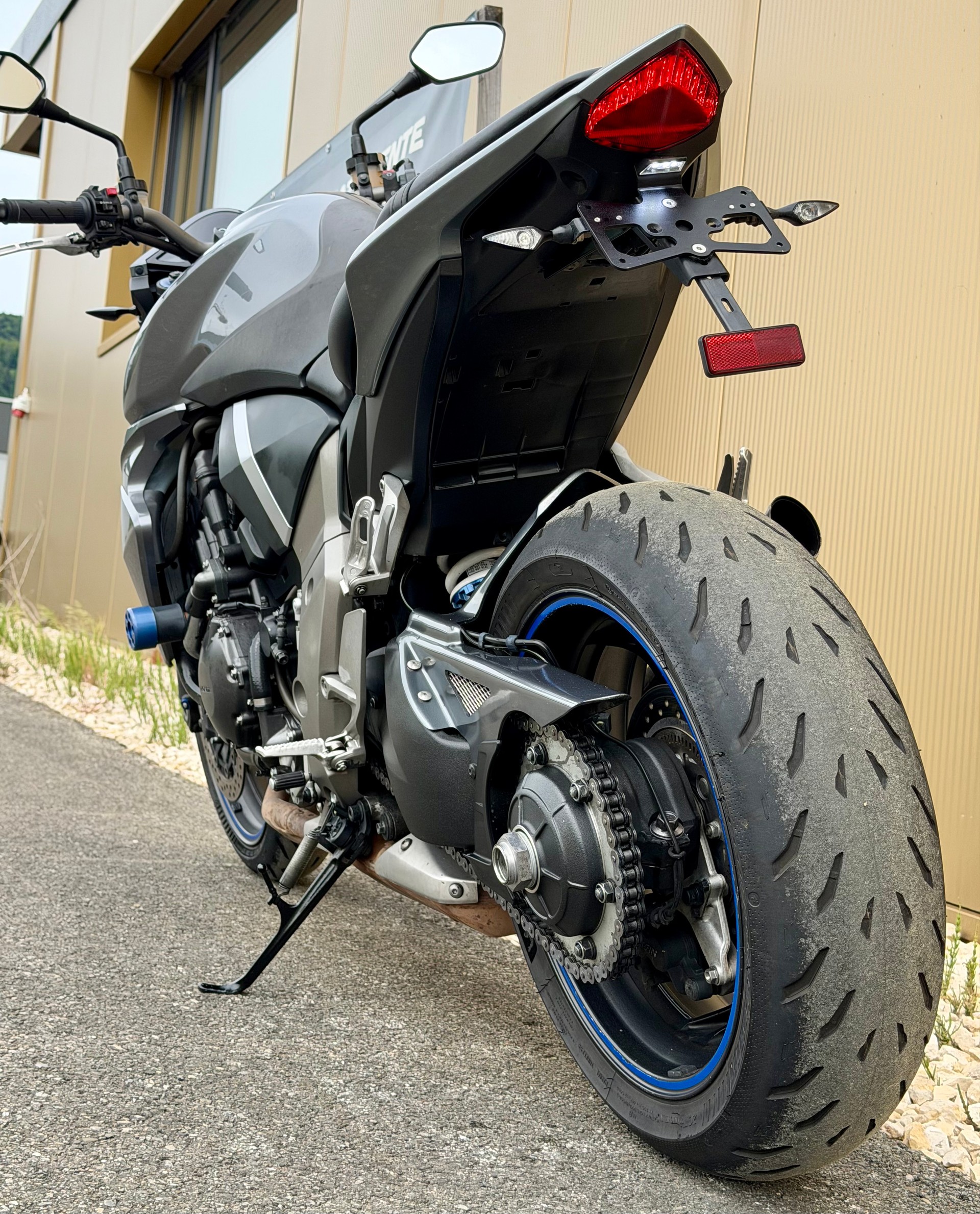 HONDA CB 1000 R ABS-image-12