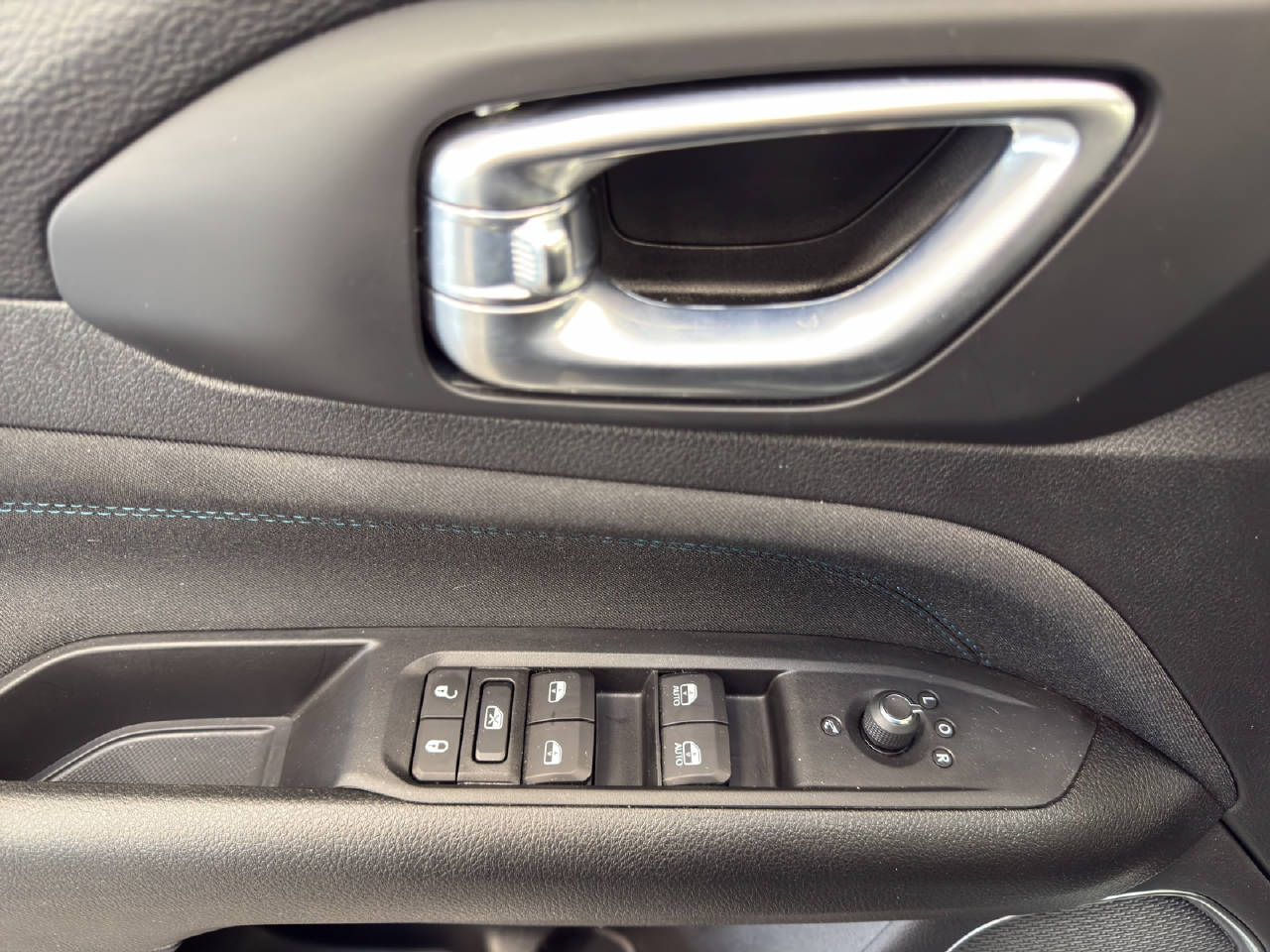 JEEP Compass 1.5 Turbo Upland Plus Sky-image-16