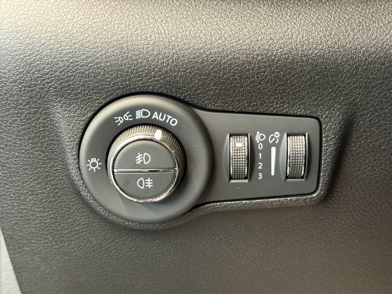 JEEP Compass 1.5 Turbo Upland Plus Sky-image-17