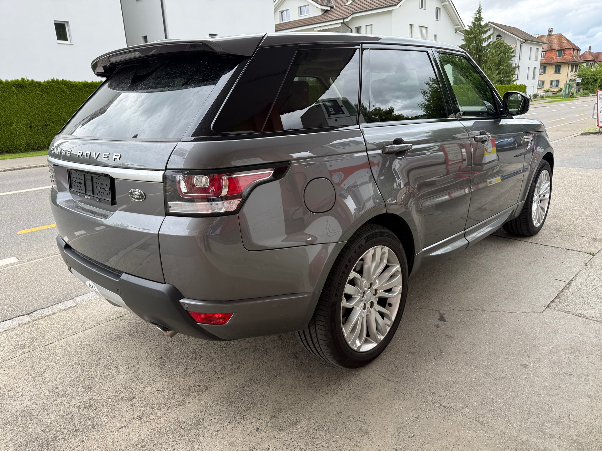 LAND ROVER Range Rover Sport 3.0 SDV6 HSE Automatic-showroom-element-3