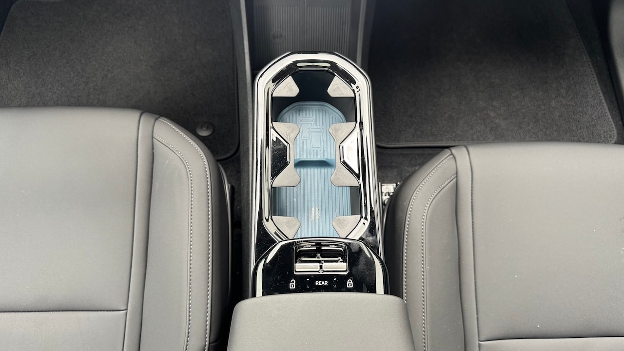 VOLVO EX30 E60 69kWh TWIN ULTRA PERFORMNCE AWD * ANHÄNGERKUPPLUNG-image-22