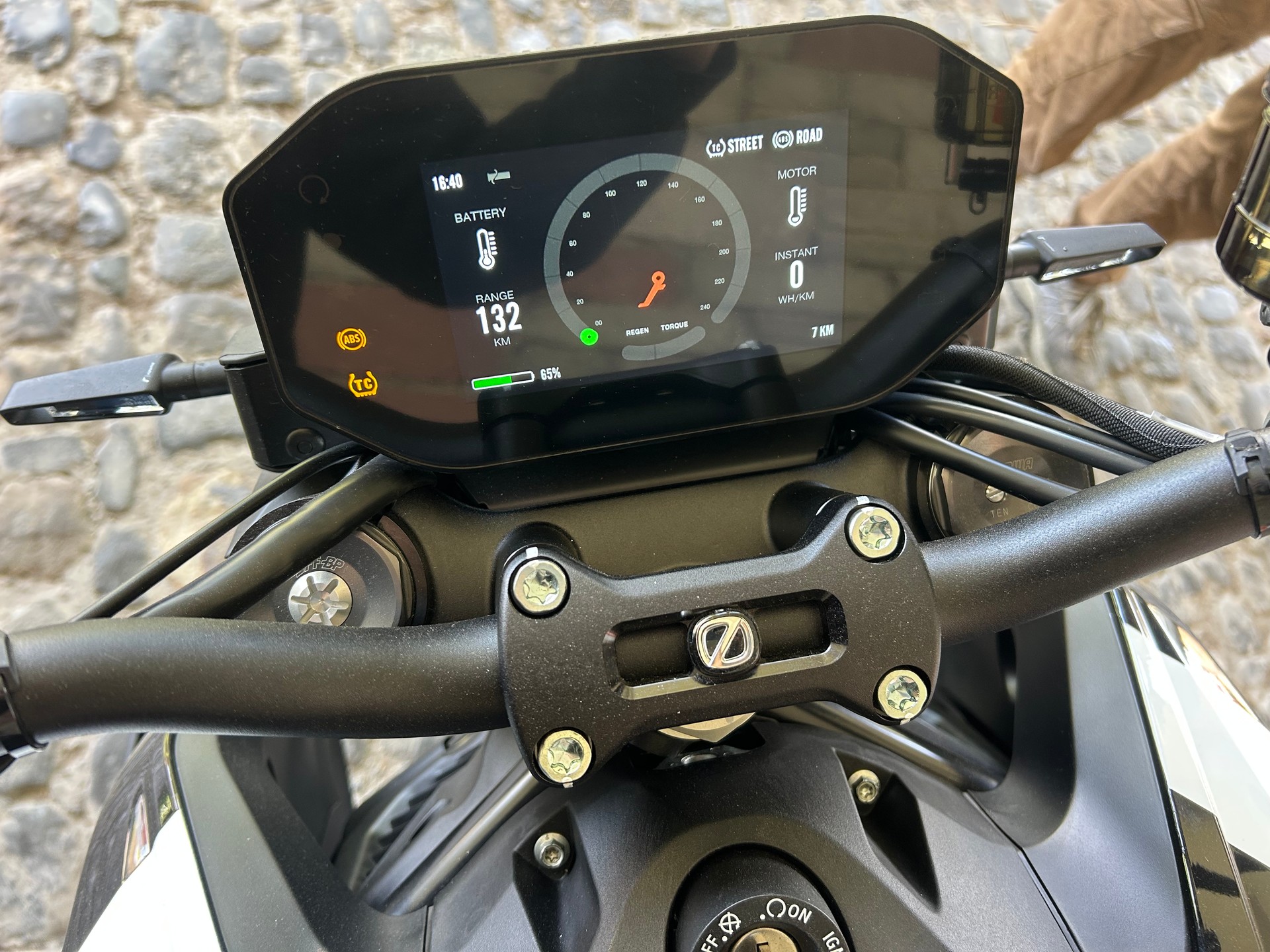 ZERO SR/F-image-5