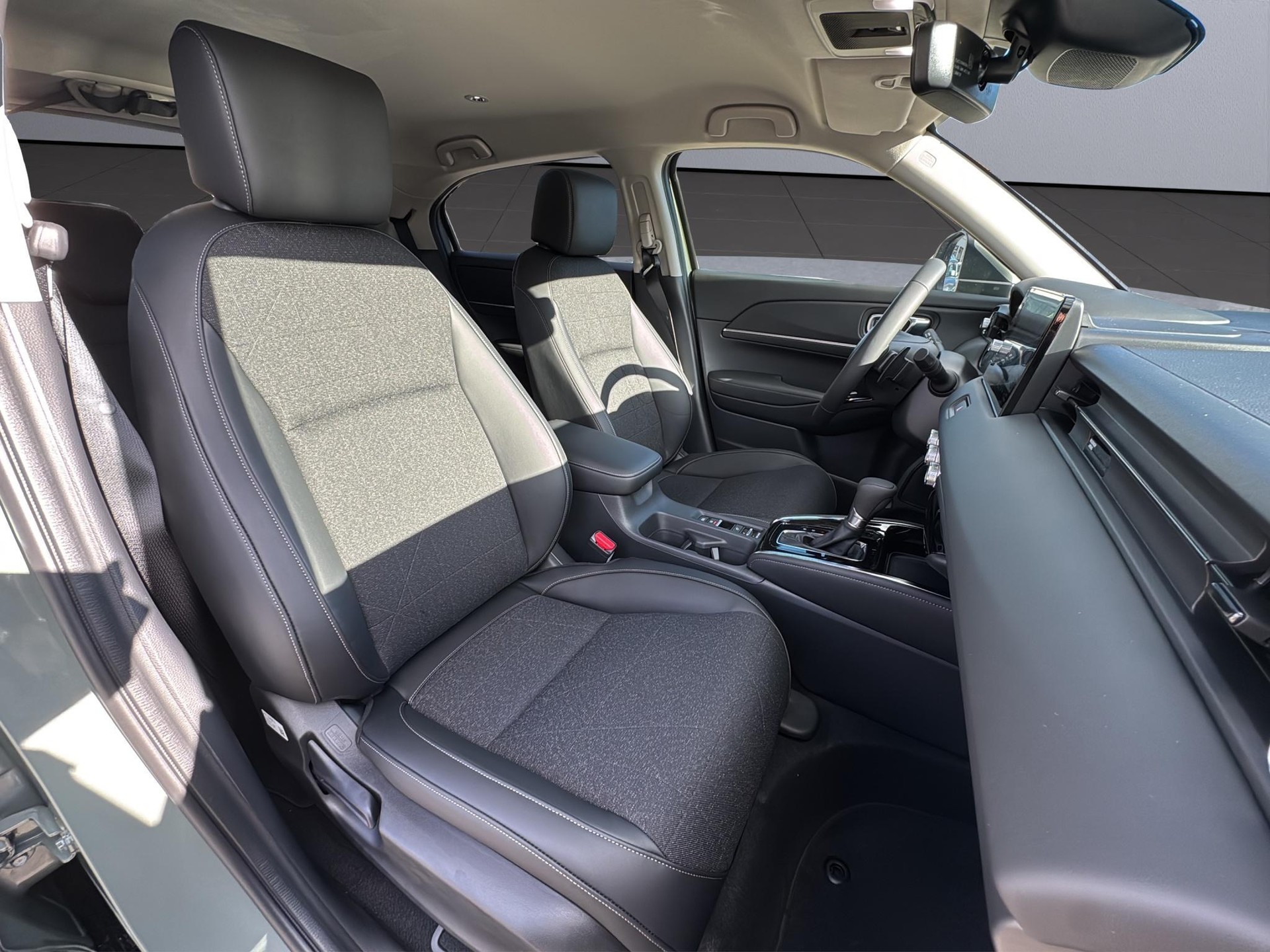 HONDA HR-V 1.5 i-MMD Advance-image-9