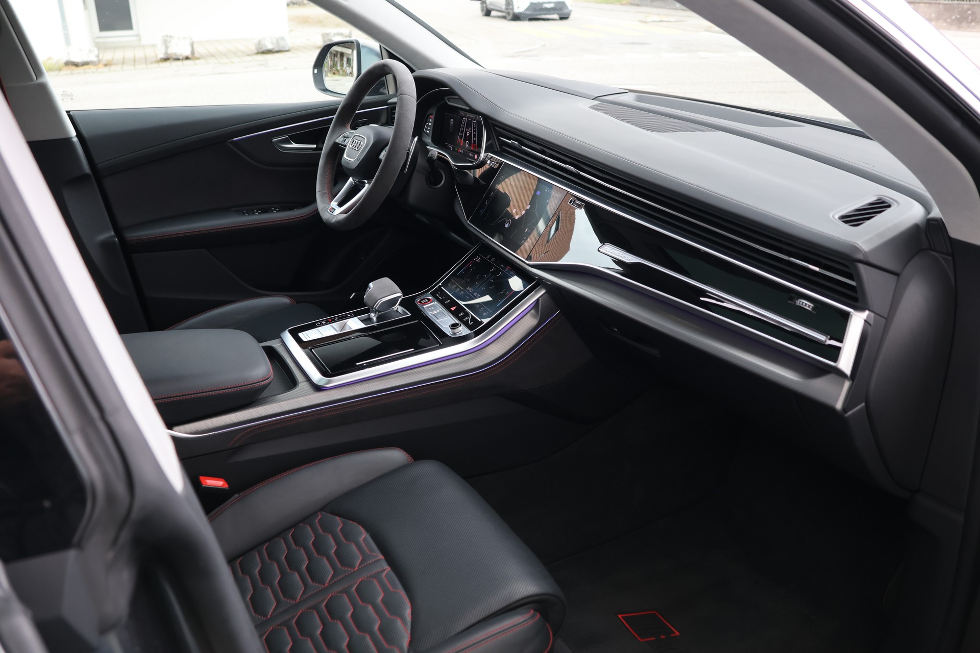 AUDI RSQ8 quattro tiptronic + 3.5TAHK-image-18